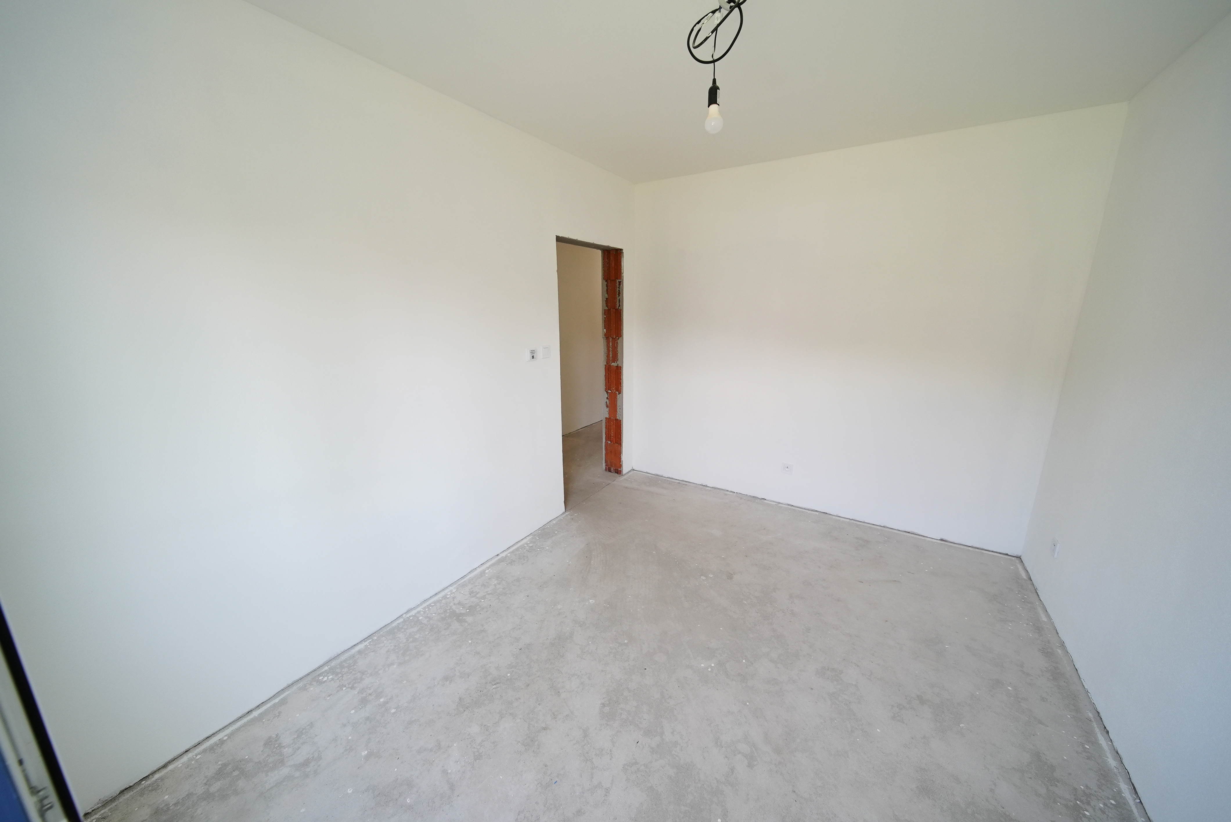 PREDANÉ - Skolaudovaný Rodinný dom, Gyňov - (2 m od Čaňa)