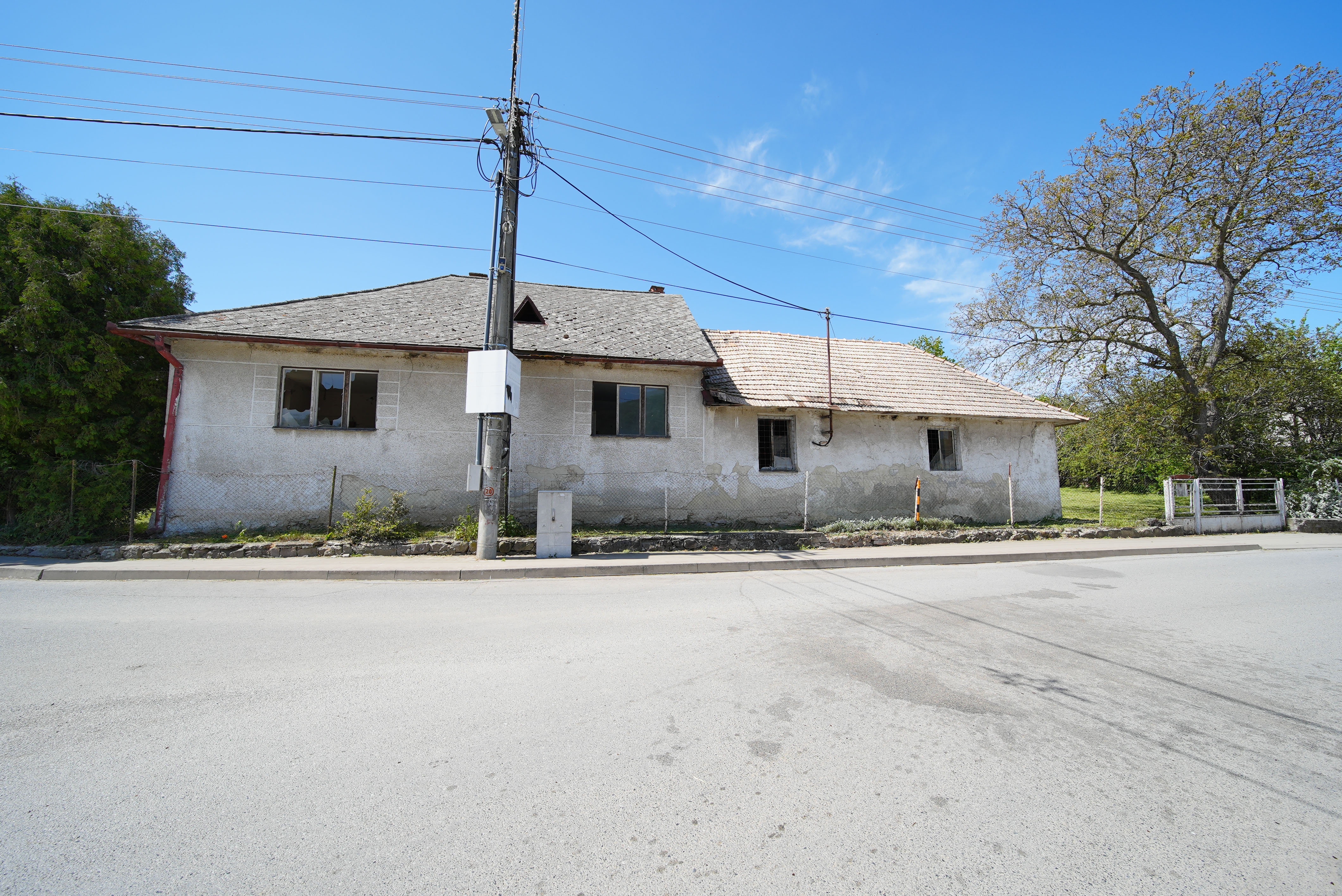 Pozemok 2728 m2 na výstavu 3 RD, Mirkovce - Prešov