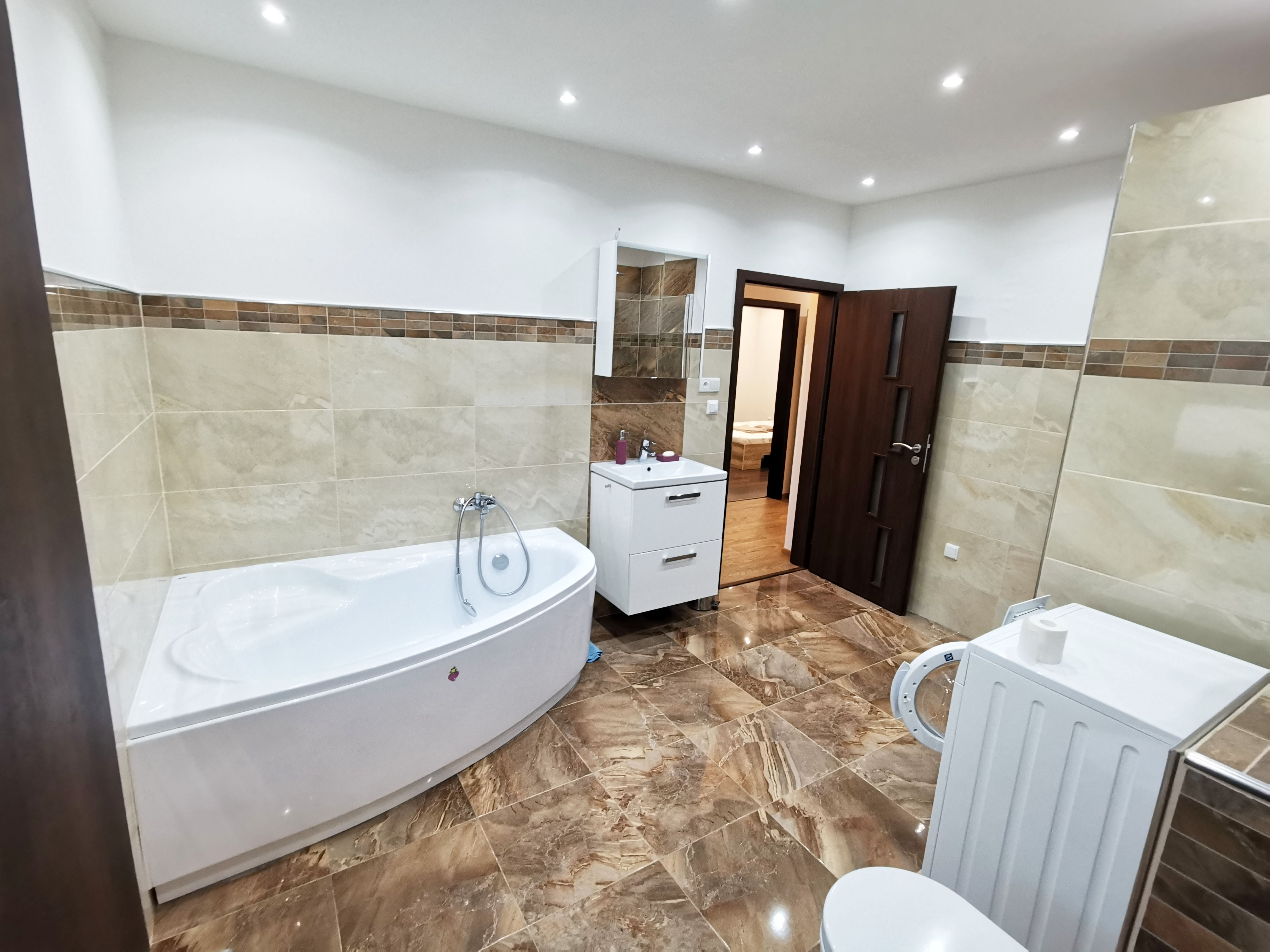 Na prenájom 4 izbový dom, Barca / FOR RENT