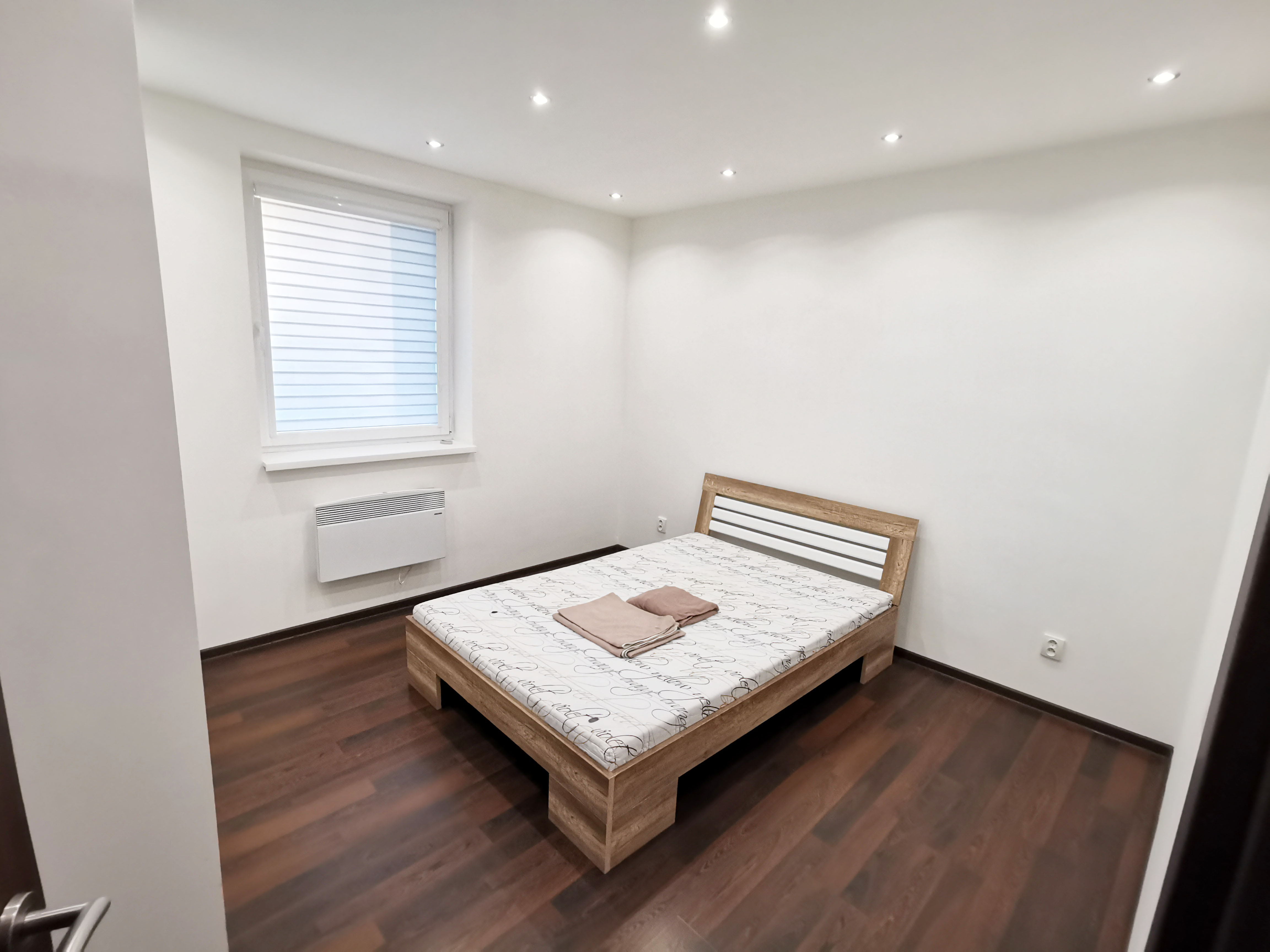 Na prenájom 4 izbový dom, Barca / FOR RENT