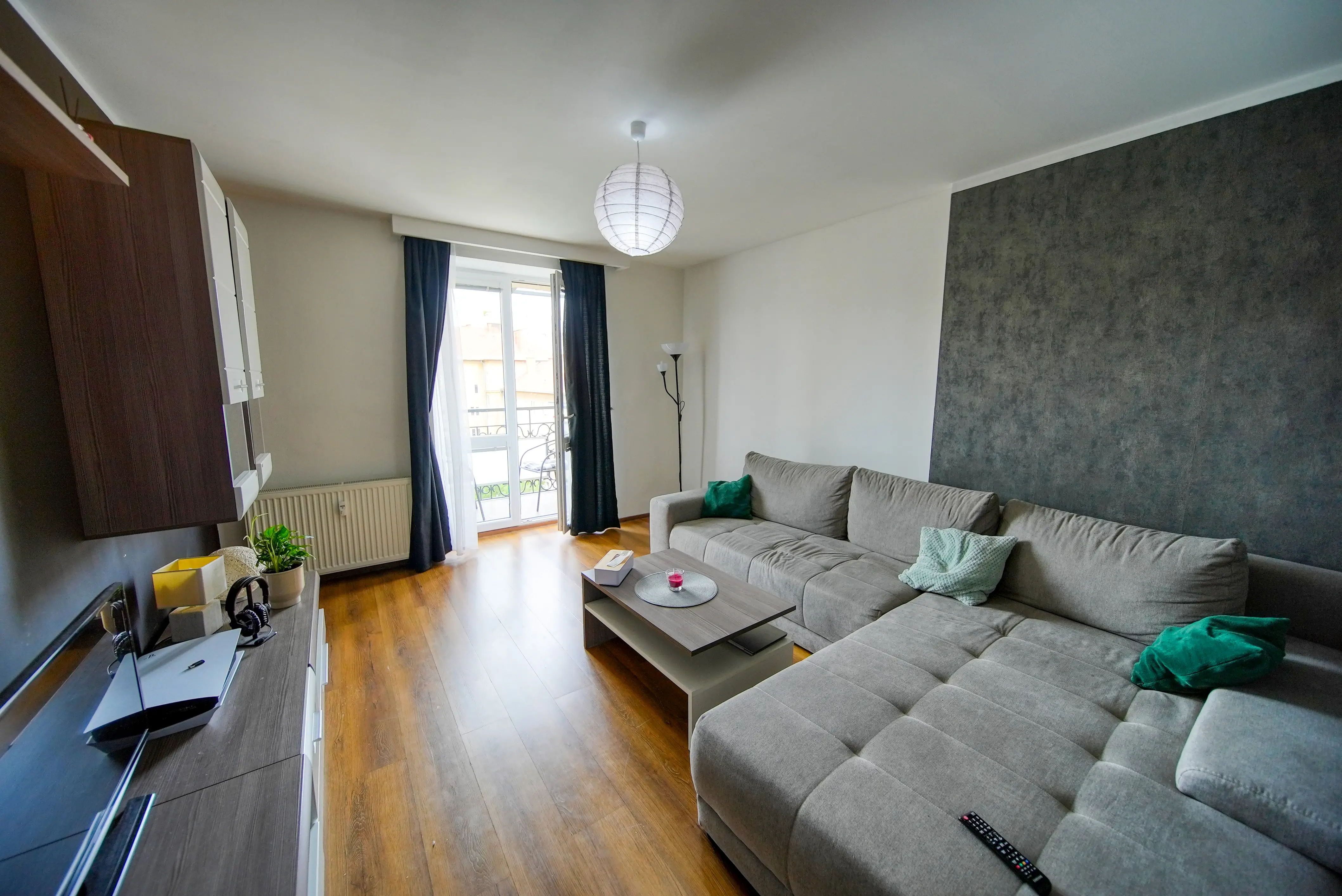 Na predaj 2 izbový byt, Pasteurovo nám, 10 min. od centra, Košice -JUH