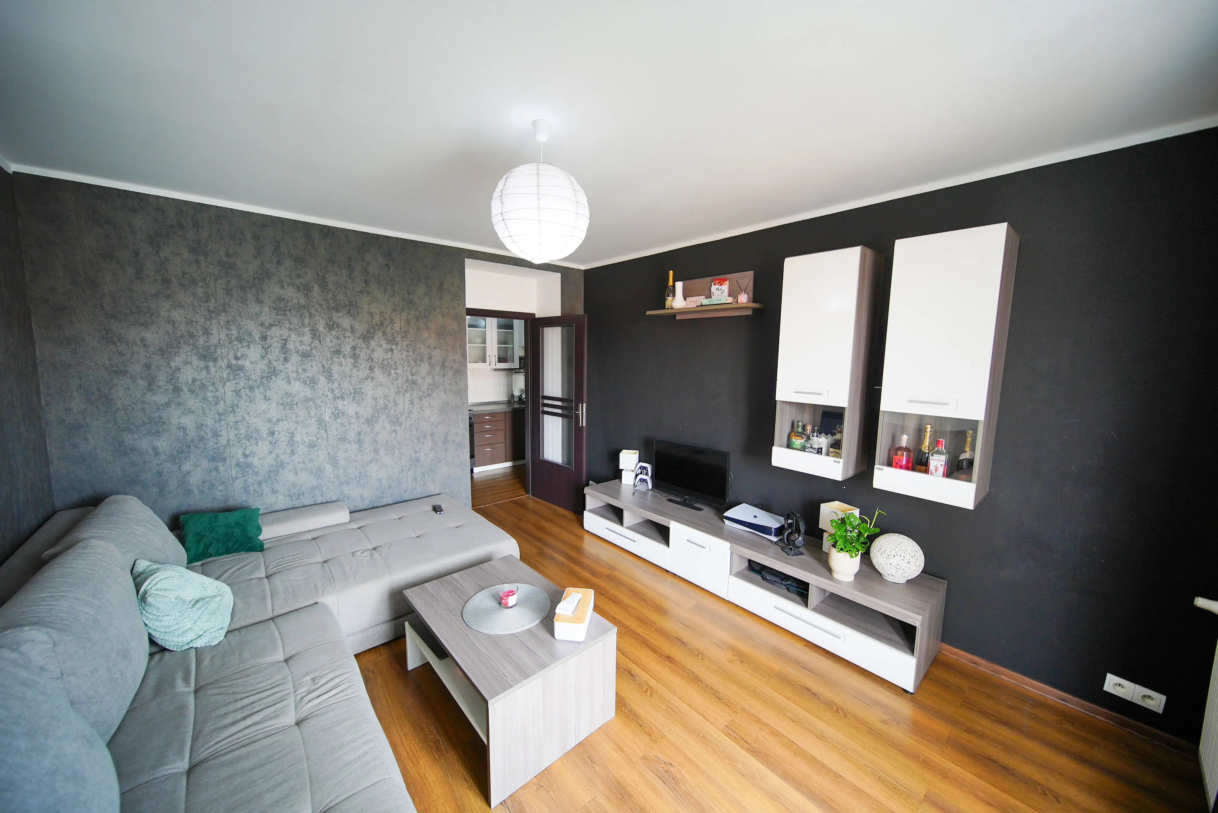 Na predaj 2 izbový byt, Pasteurovo nám, 10 min. od centra, Košice -JUH