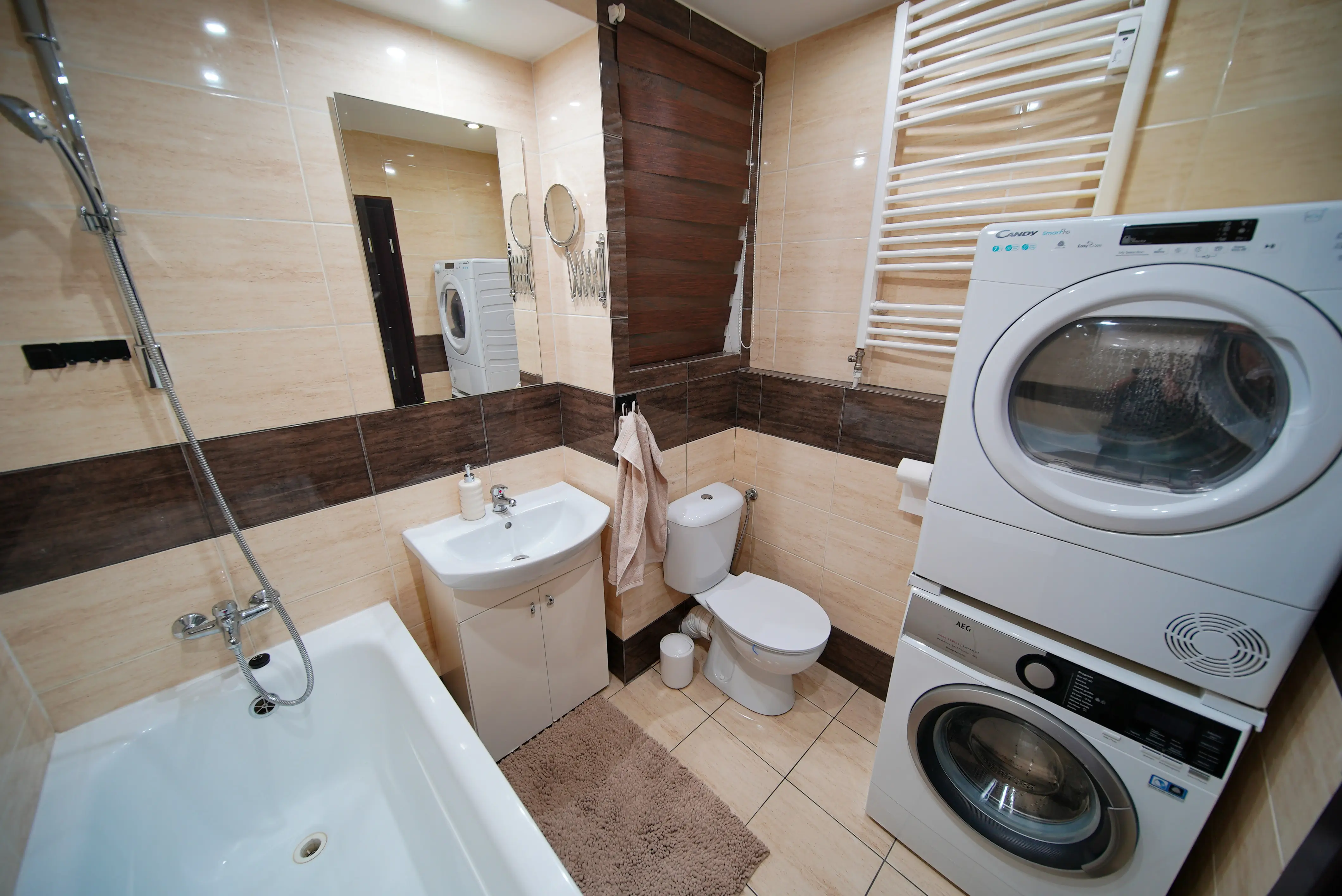 Na predaj 2 izbový byt, Pasteurovo nám, 10 min. od centra, Košice -JUH