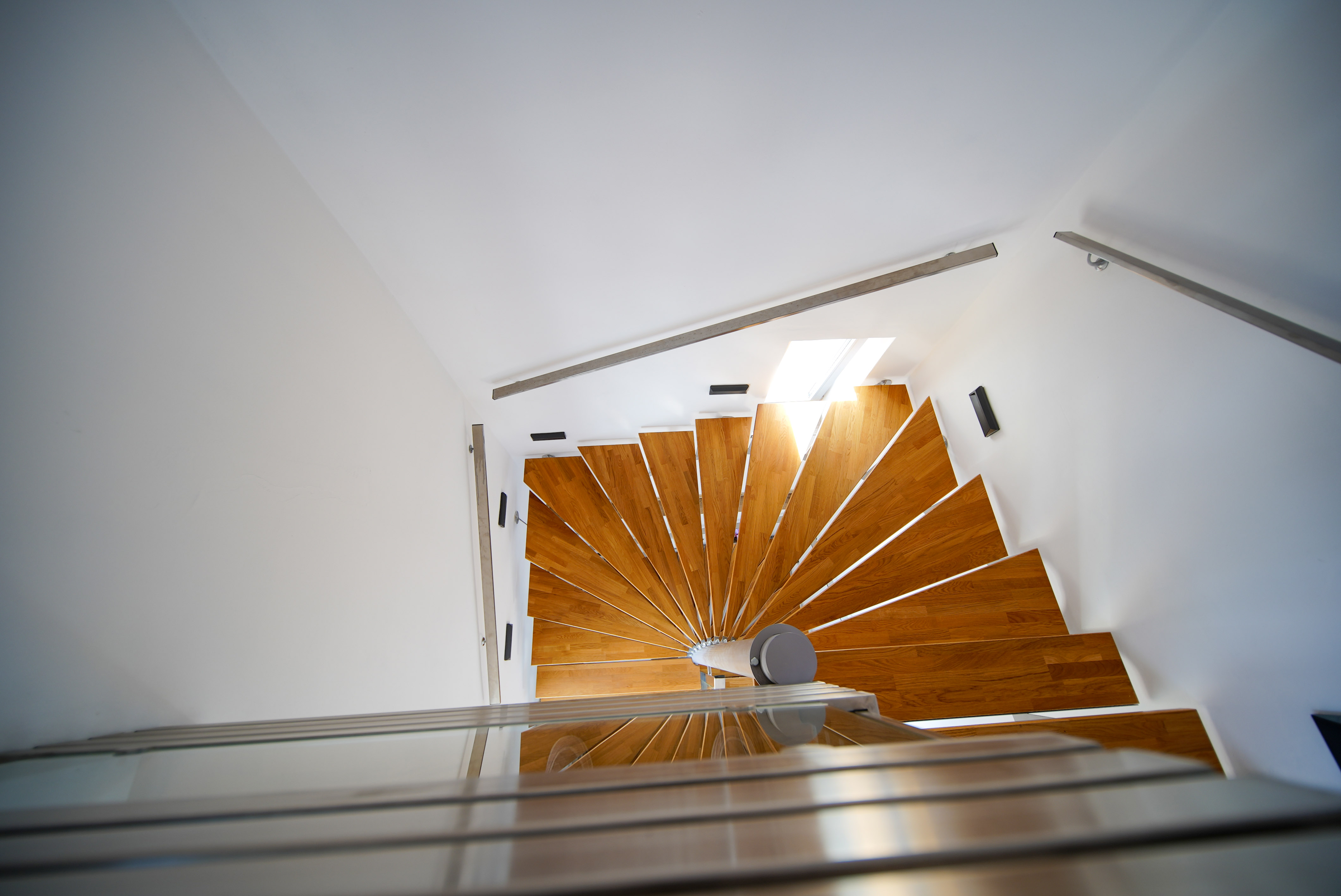 PREDANÉ Na predaj 3 podlažný rodinný dom po rekonštrukcii v širšom centre, Košice - Juh