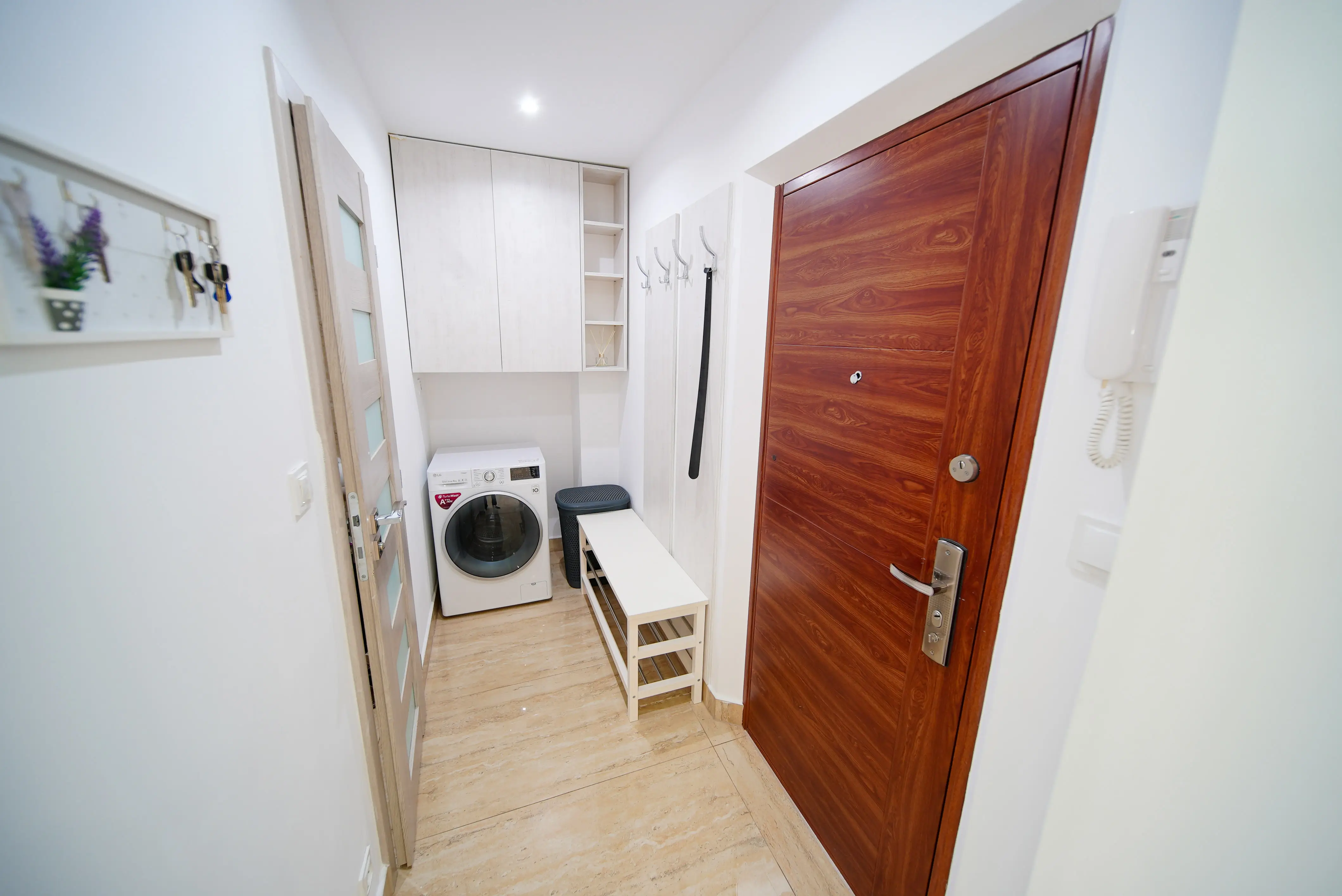 Na prenájom 2 izbový zariadený byt so 6m loggiou, Kežmarská Košice II. - Západ