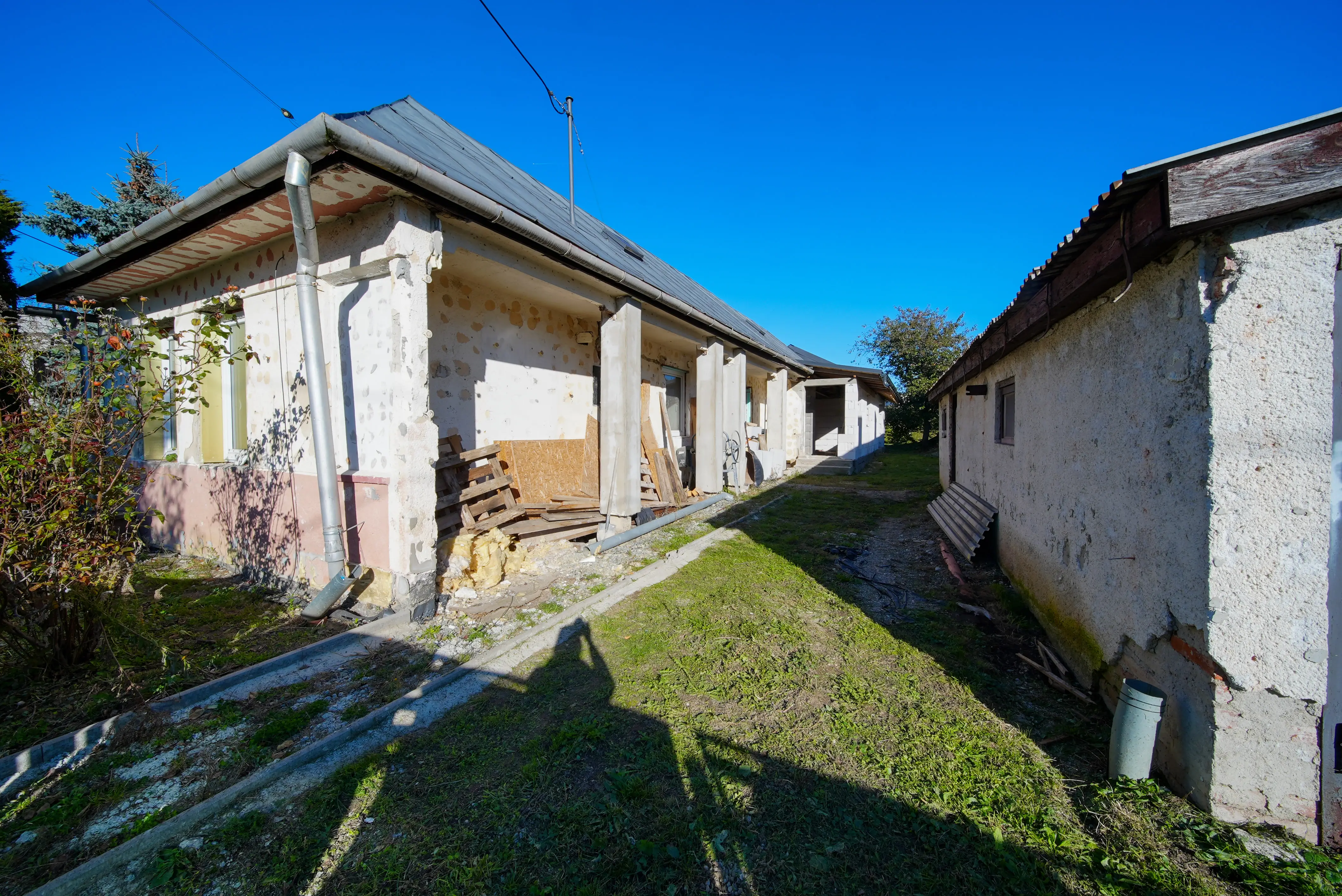 Hrubá stavba - 4 izbový RD na predaj, 1234 m2 pozemok , Kokšov-Bakša