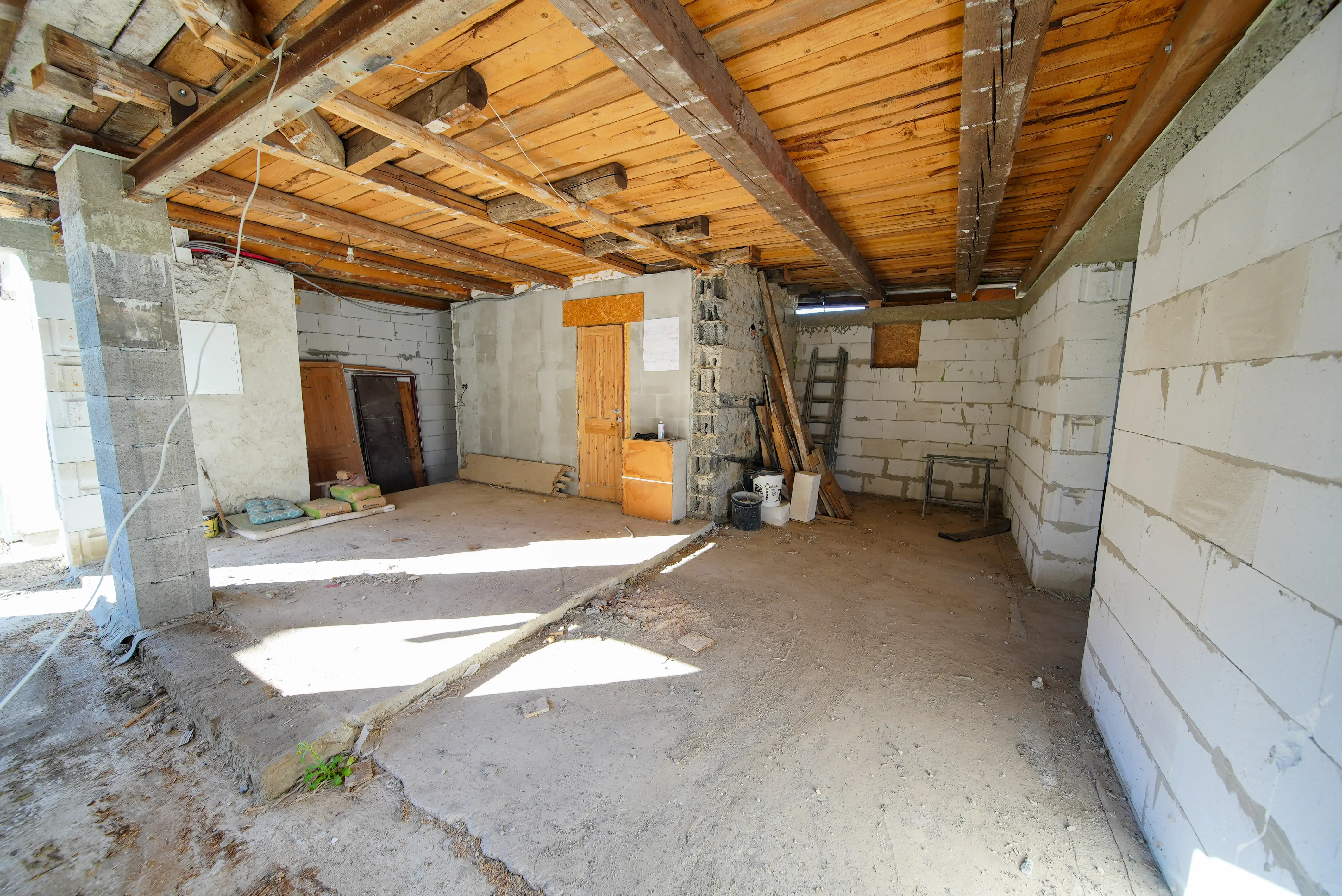 Hrubá stavba - 4 izbový RD na predaj, 1234 m2 pozemok , Kokšov-Bakša