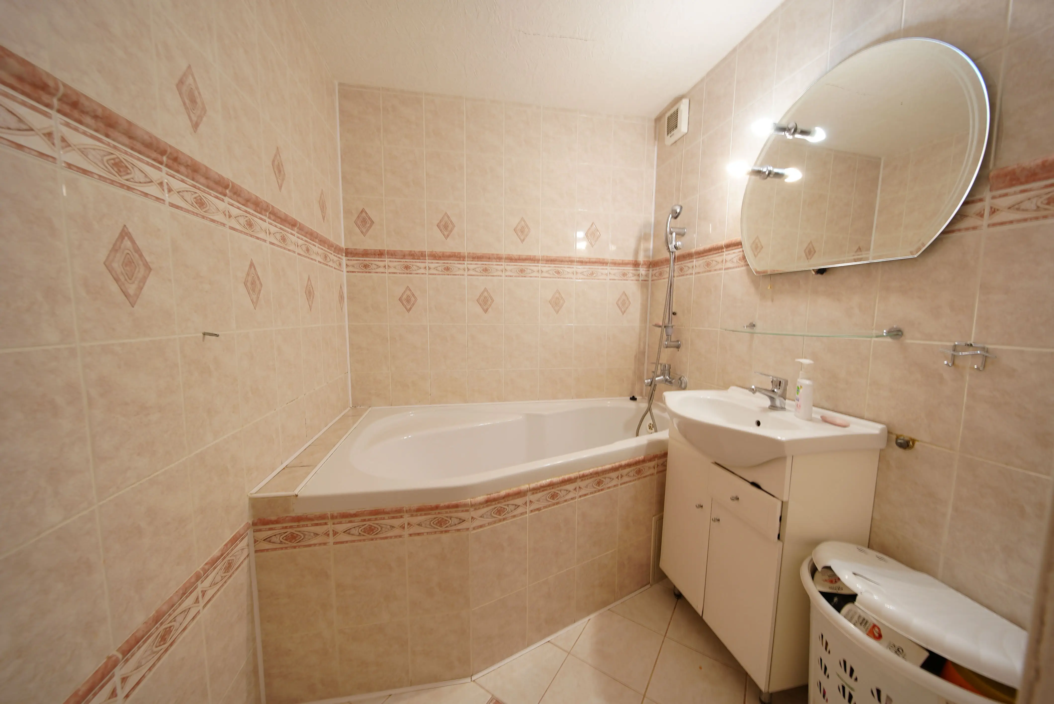 Na predaj 4 izbový byt, 80 m2  Belehradská Košice I. - Sídlisko Ťahanovce