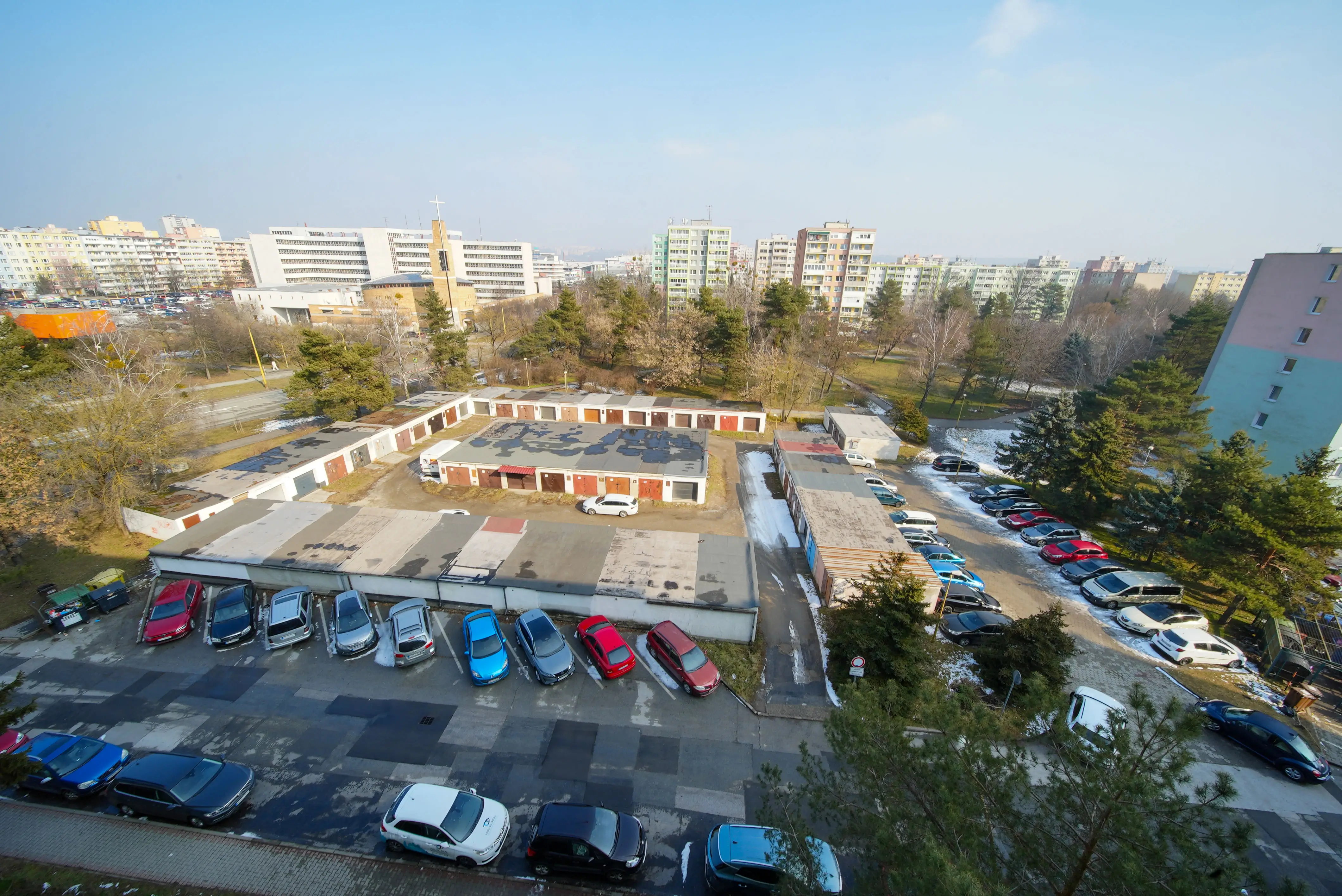 Na prenájom 3 izbový byt  s loggiou, Markušova, Terasa