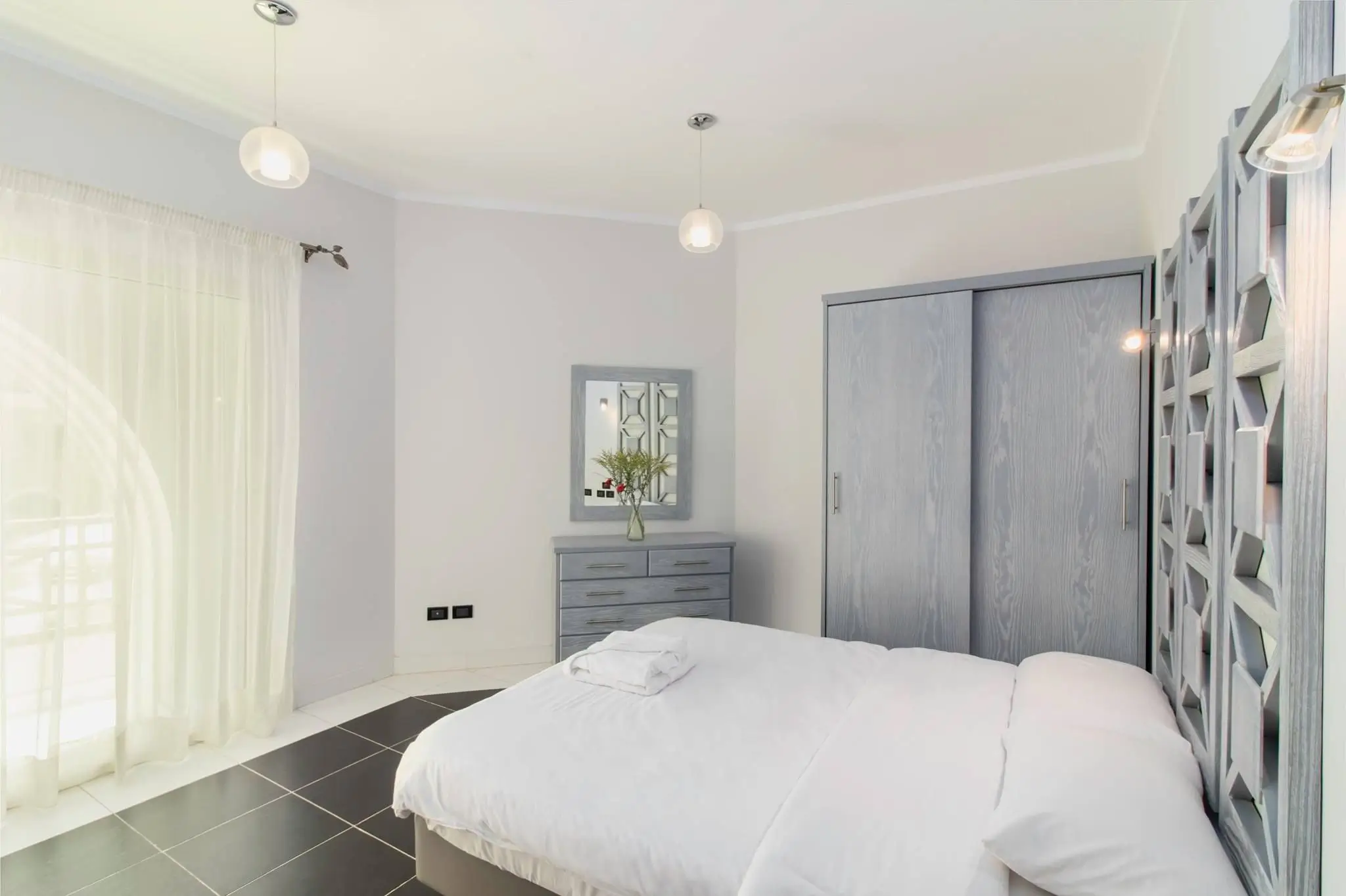 Na predaj 3 izbový apartmán, Hurghada - Gounda Road