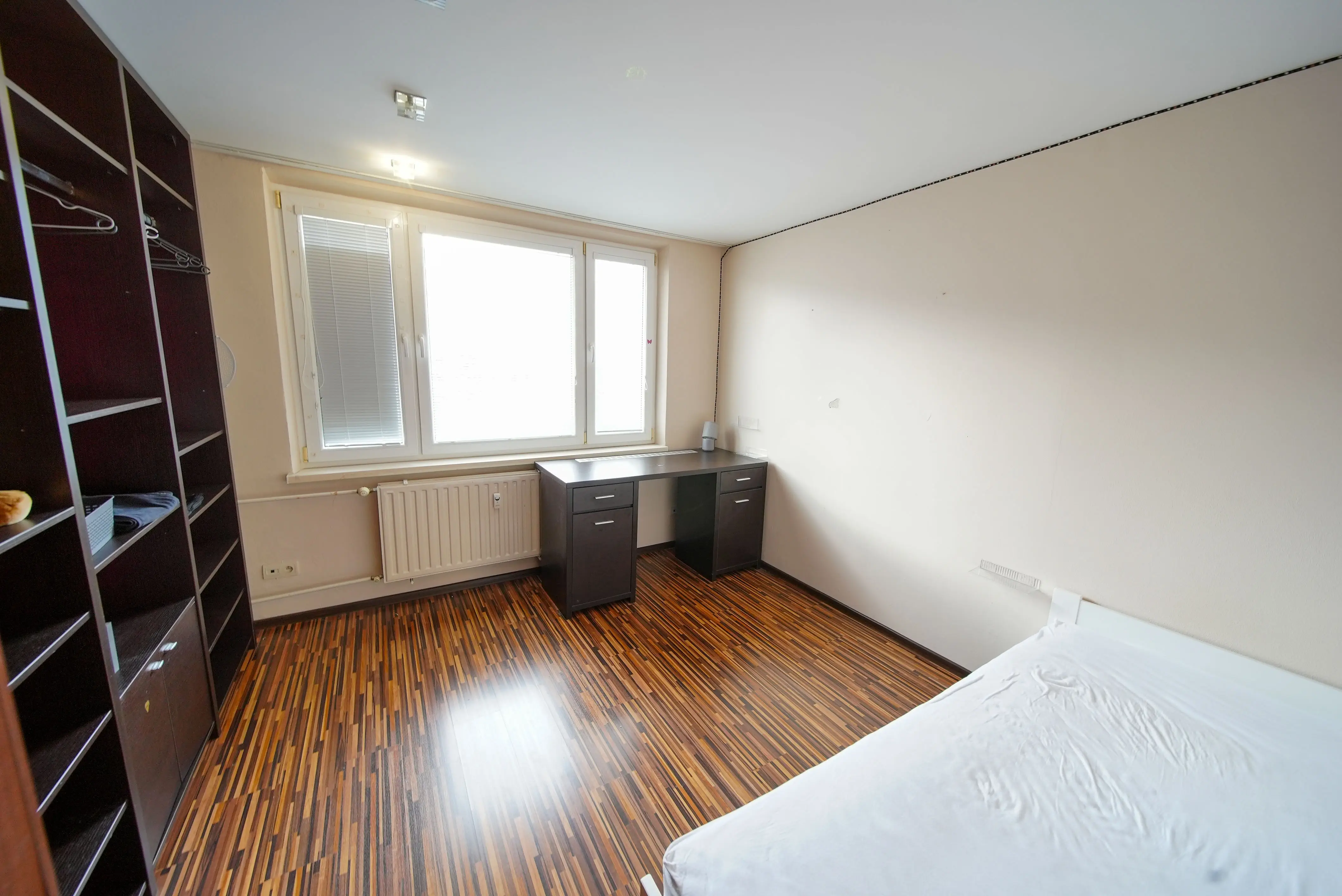 Na prenájom - 4 izbový byt, Staré mesto - Kuzmányho