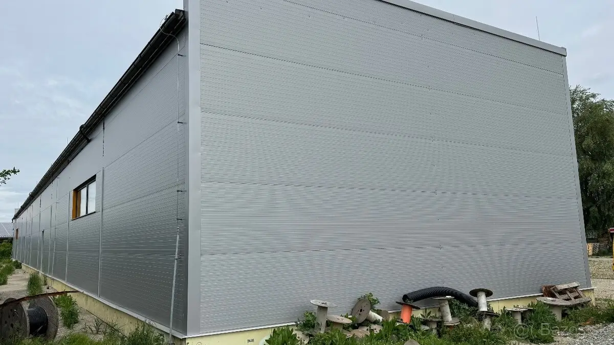 Na prenájom zateplená skladová hala  320 m2 + pozemok 1000 m2, Sady nad Torysou - Byster