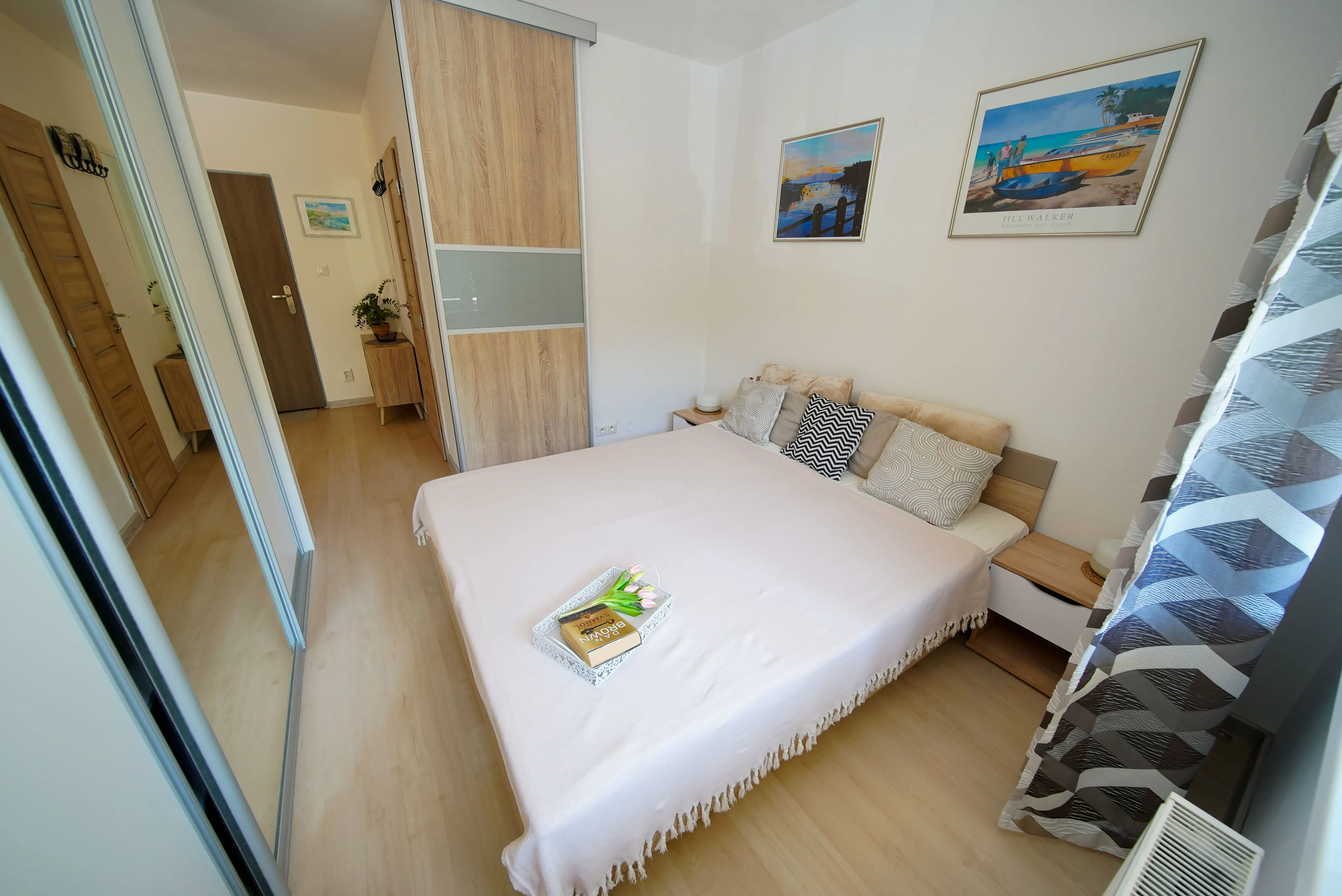 Na predaj ZARIADENÝ 1,5 izb. byt, 34 m2, loggia, Popradská 68, Západ + parkovanie 10000 EUR