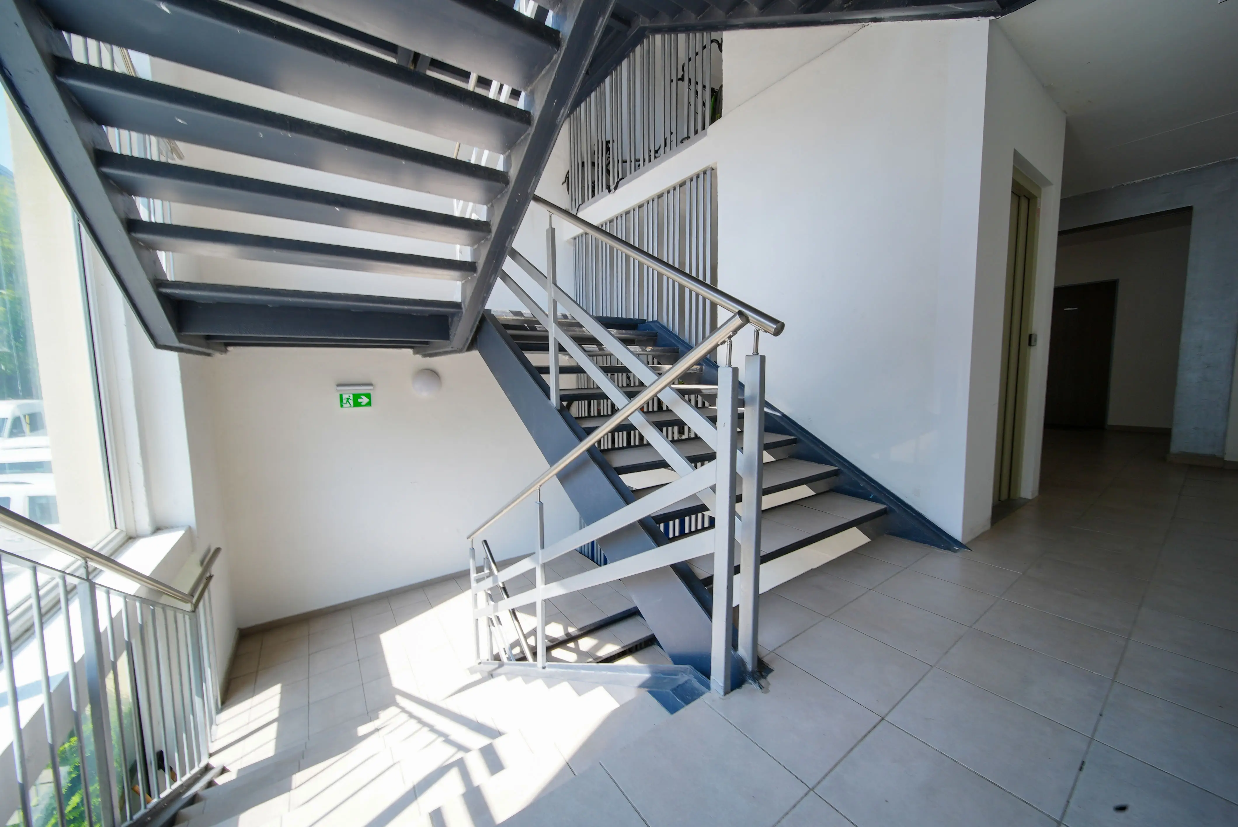 Na predaj ZARIADENÝ 1,5 izb. byt, 34 m2, loggia, Popradská 68, Západ + parkovanie 10000 EUR