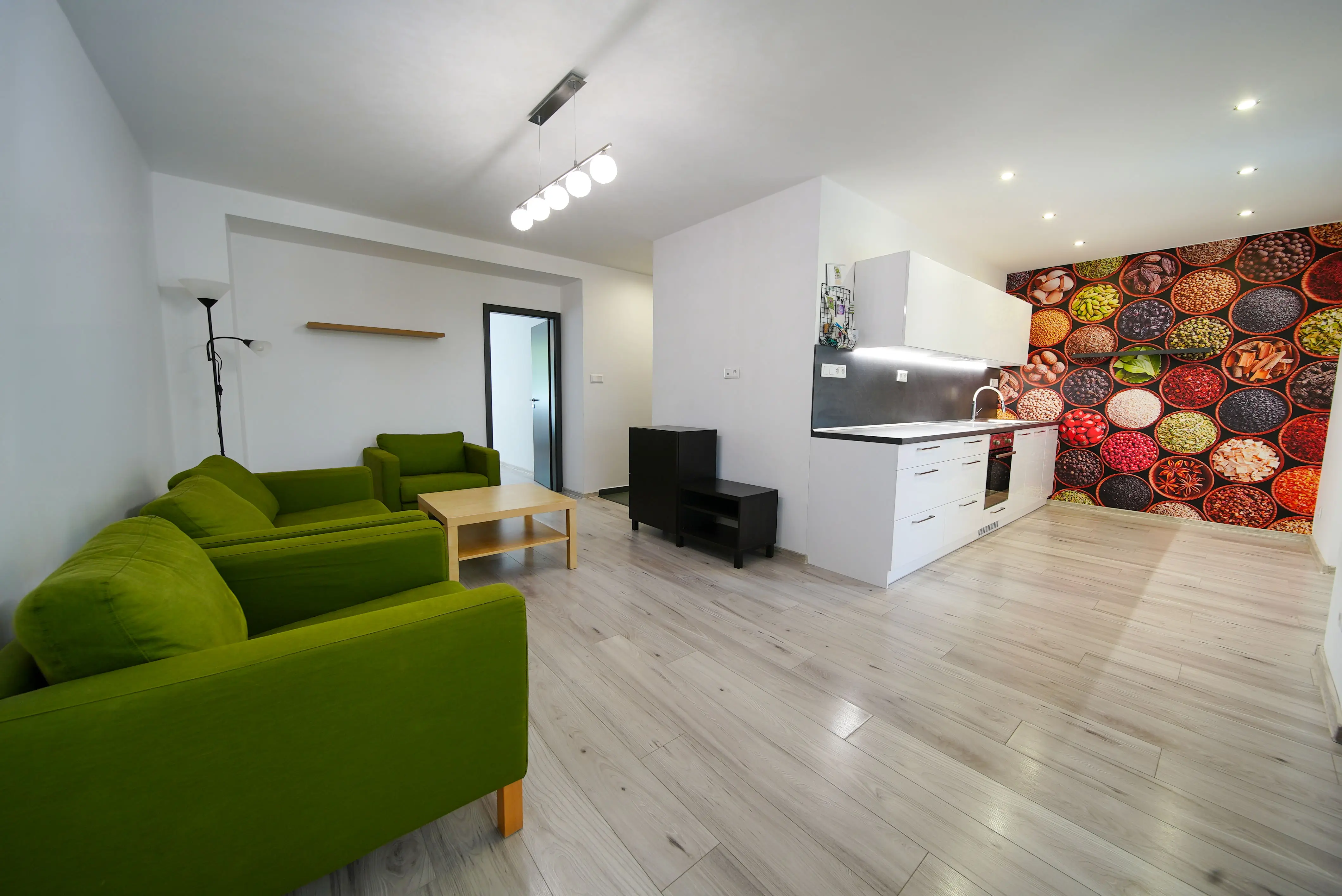 Na predaj 2 izbový tehlový byt s loggiou a výťahom, Stromová - Košice - Staré mesto