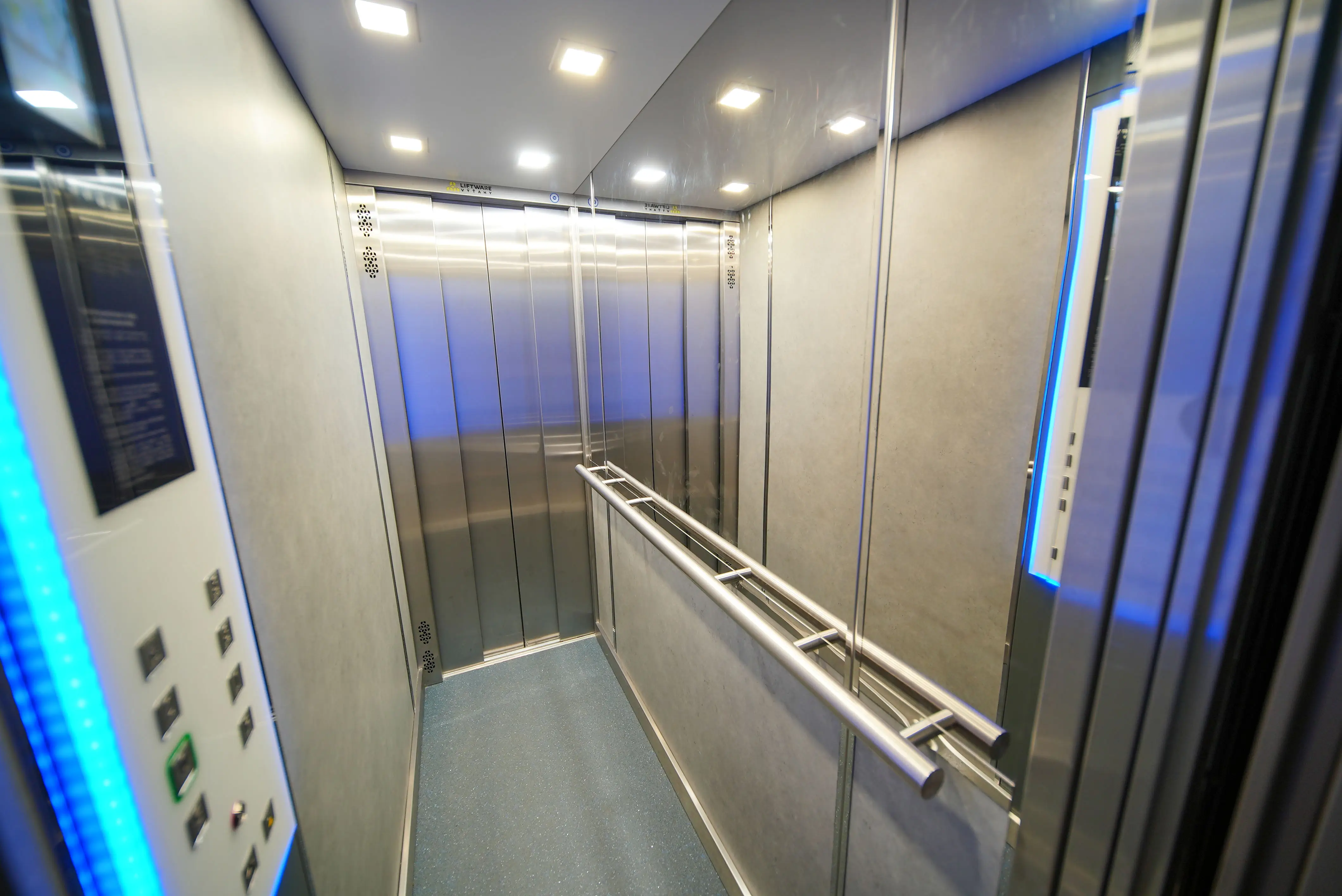 Na predaj 2 izbový tehlový byt s loggiou a výťahom, Stromová - Košice - Staré mesto