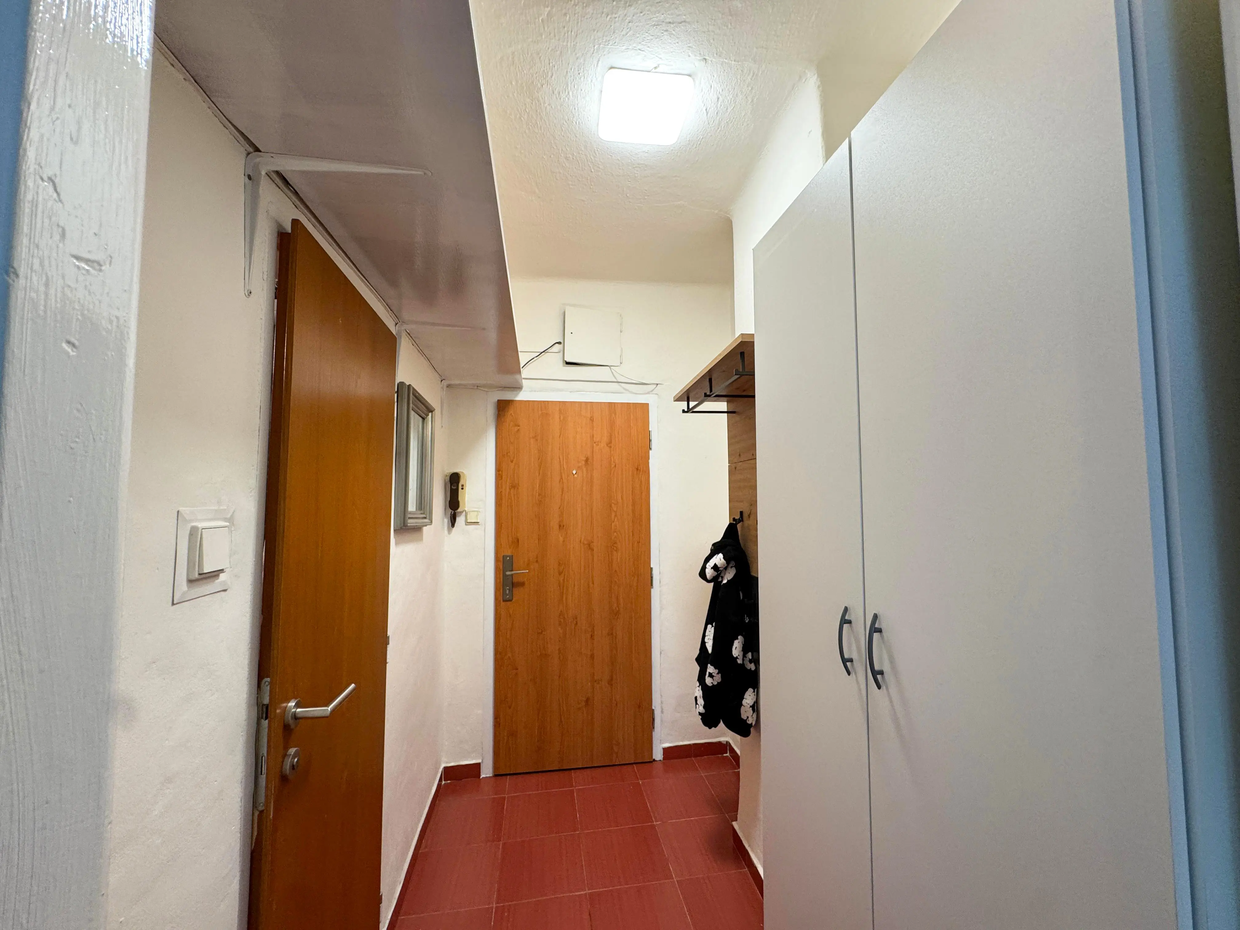 Na prenájom Garsónka 22 m2 blízko centra, TUKE, Komenského