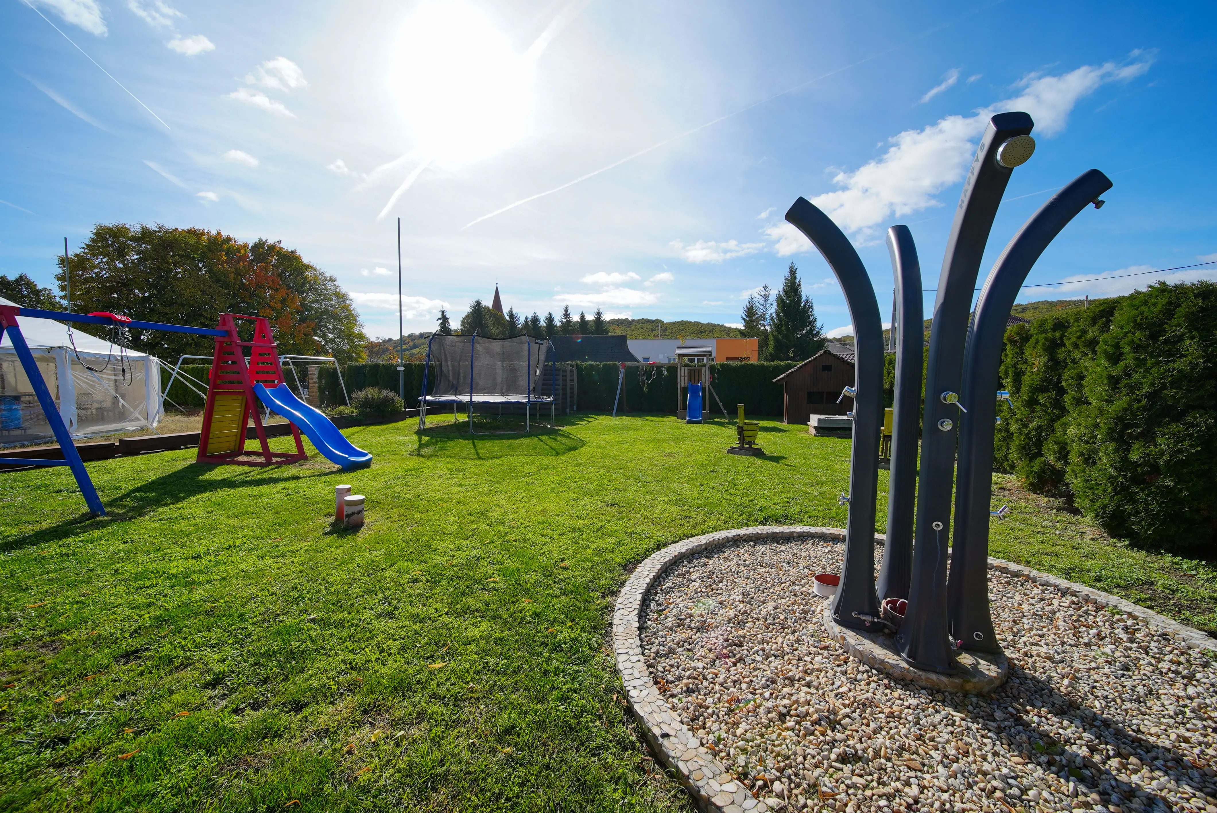 Na predaj Ka&scaron;tieľ, Majerovce