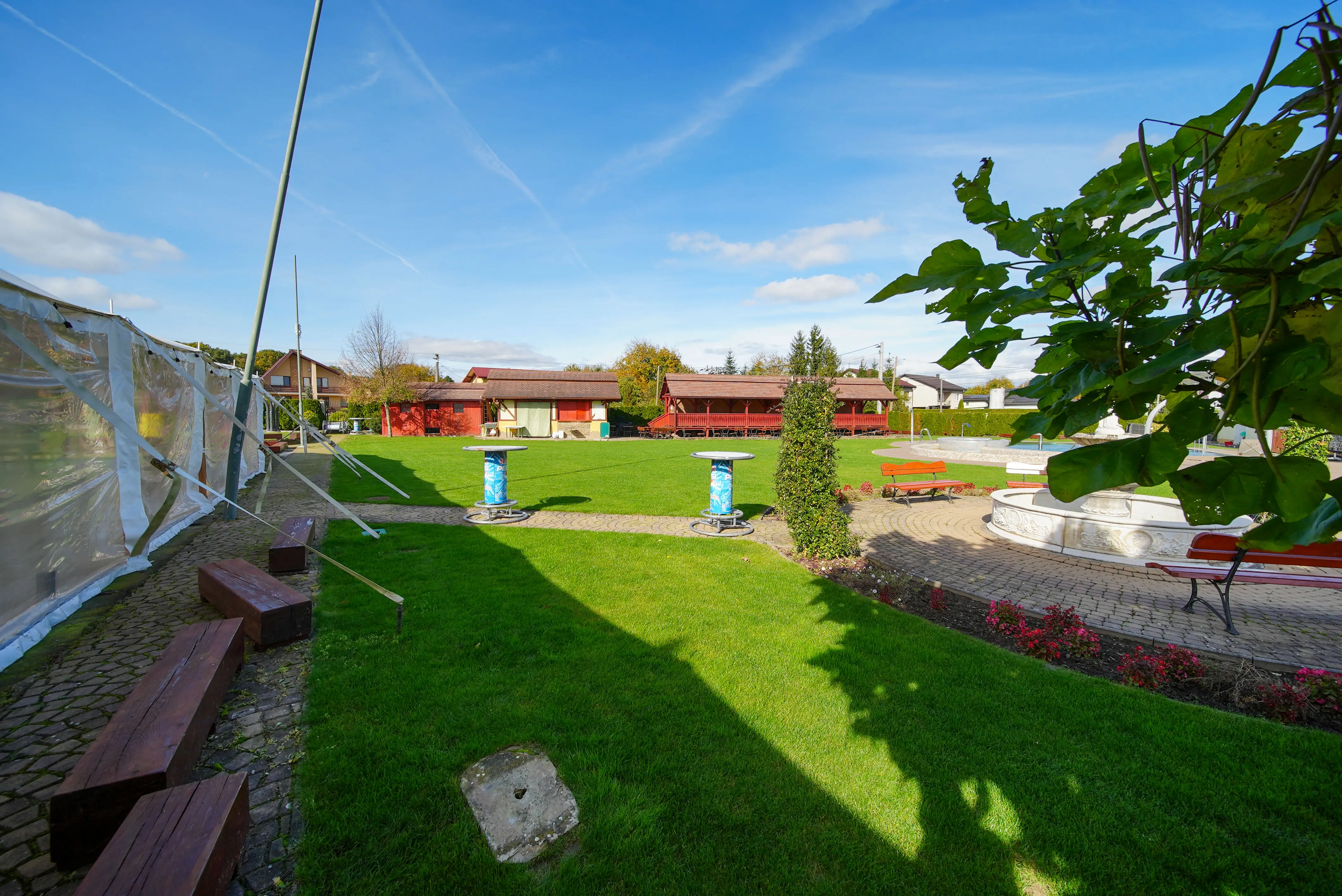 Na predaj Ka&scaron;tieľ, Majerovce