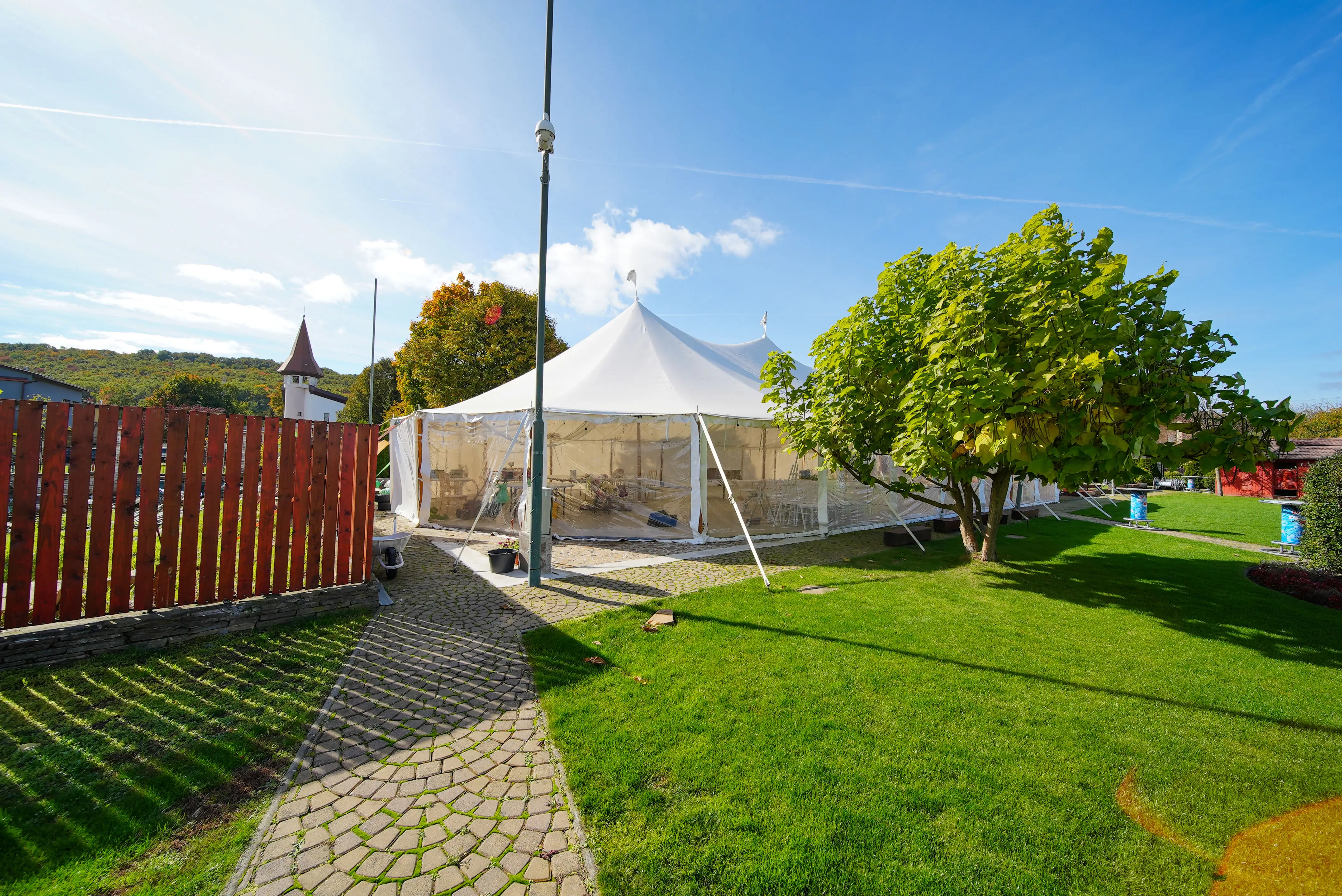 Na predaj Ka&scaron;tieľ, Majerovce