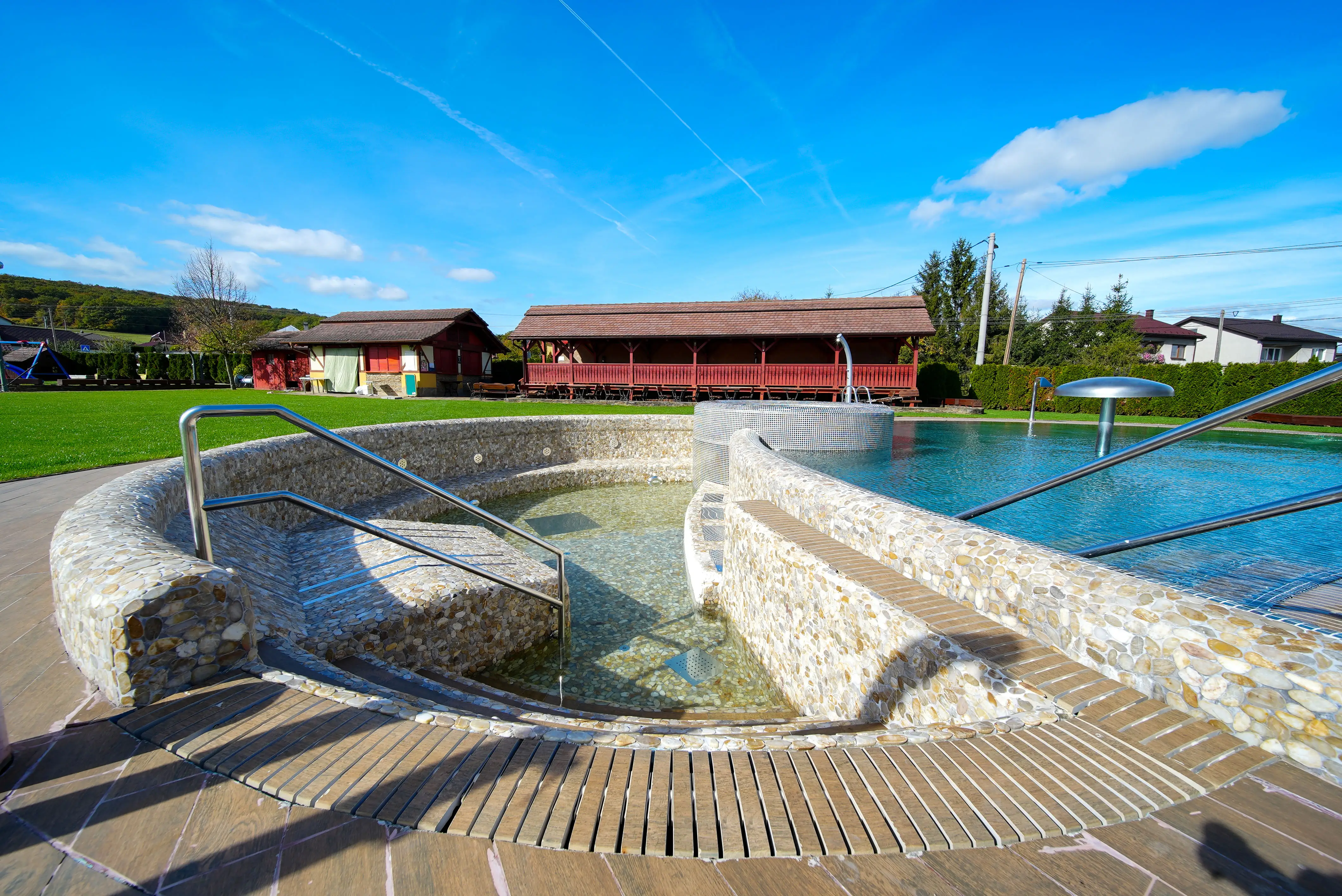 Na predaj Ka&scaron;tieľ, Majerovce