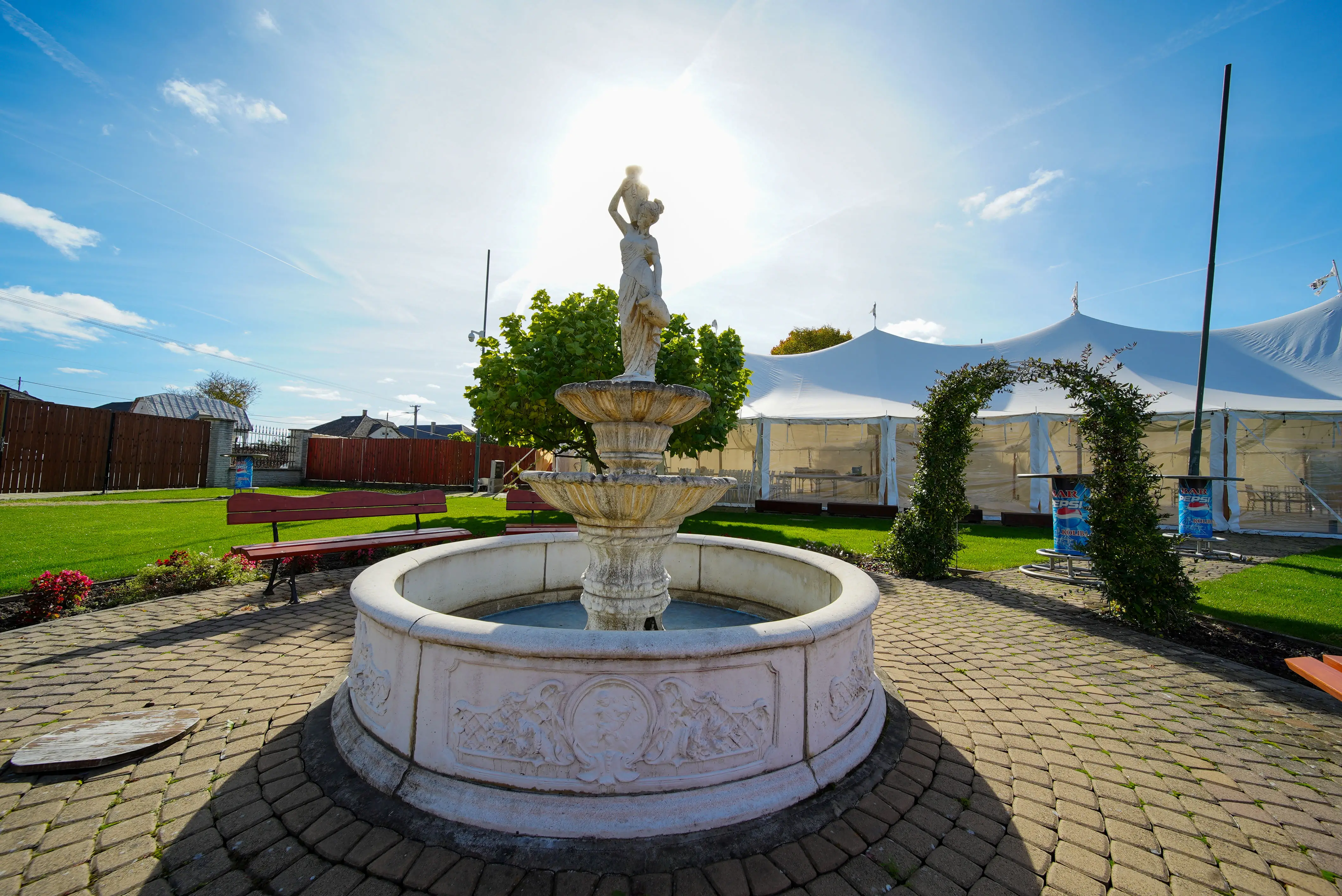 Na predaj Ka&scaron;tieľ, Majerovce