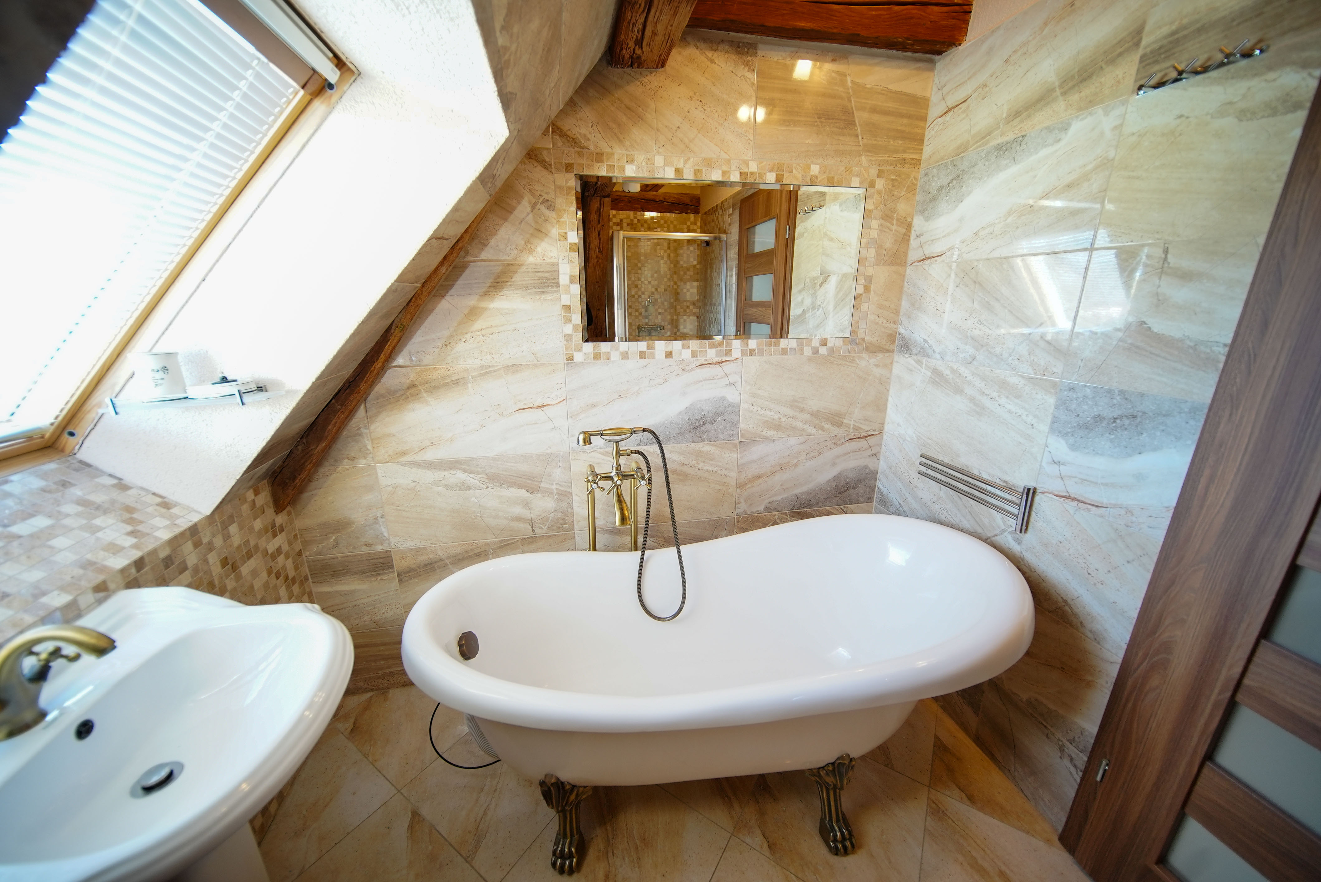 Na predaj Ka&scaron;tieľ, Majerovce