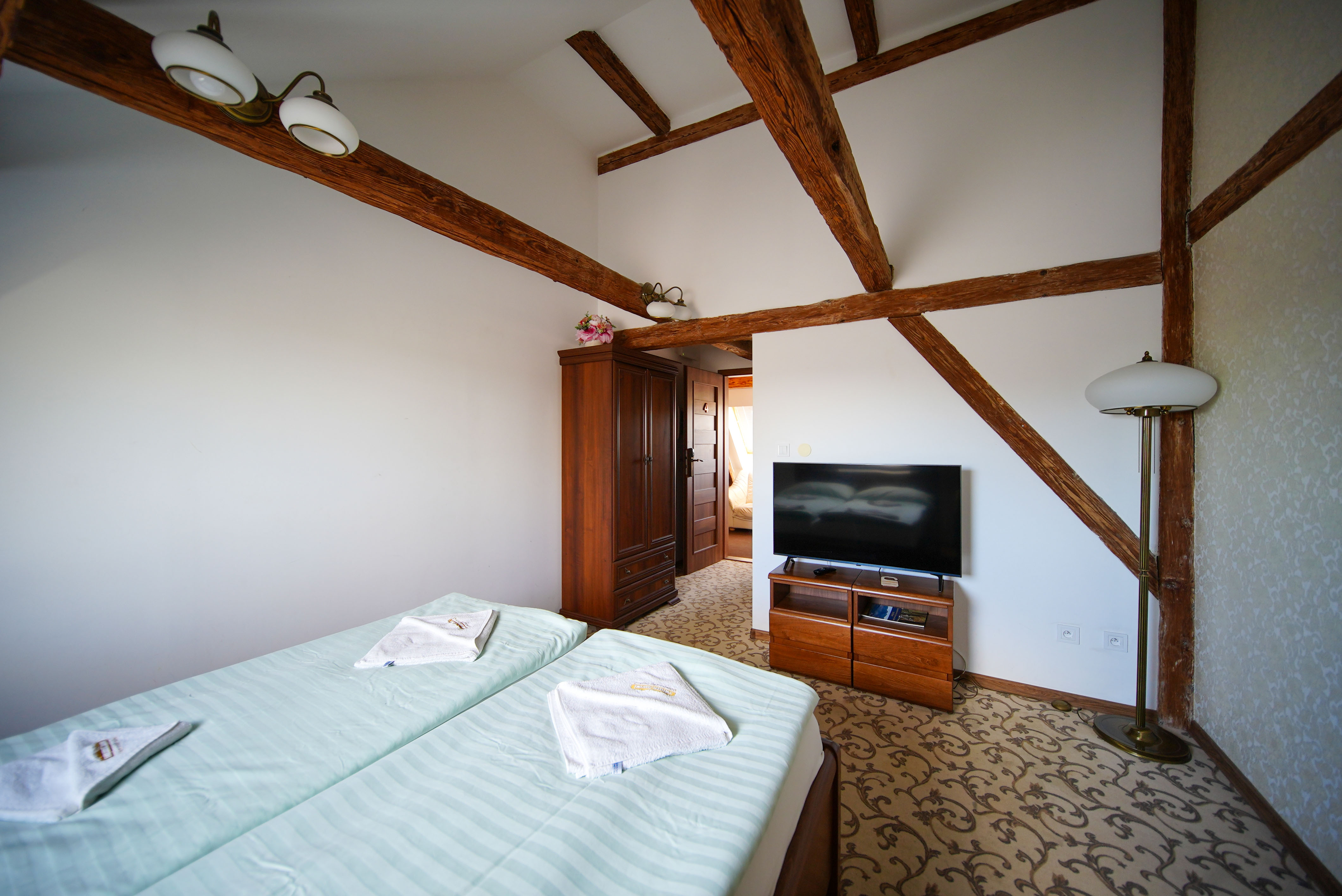 Na predaj Ka&scaron;tieľ, Majerovce