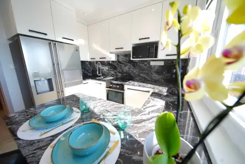 Na predaj 3 izbový byt (77 m²) na 12. p. – KVP, ZOMBOVA