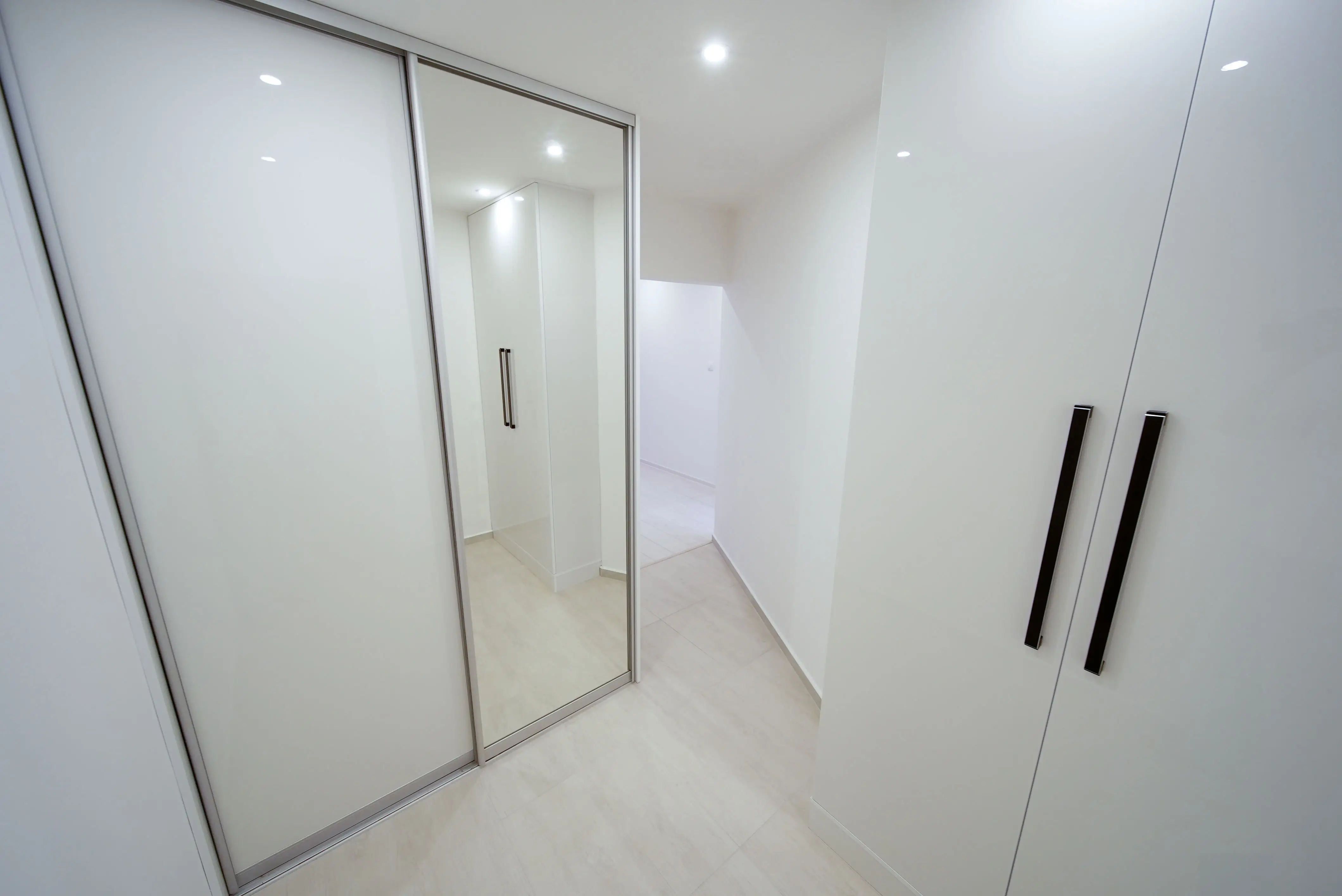 Na predaj 3 izbový byt (77 m²) na 12. p. – KVP, ZOMBOVA