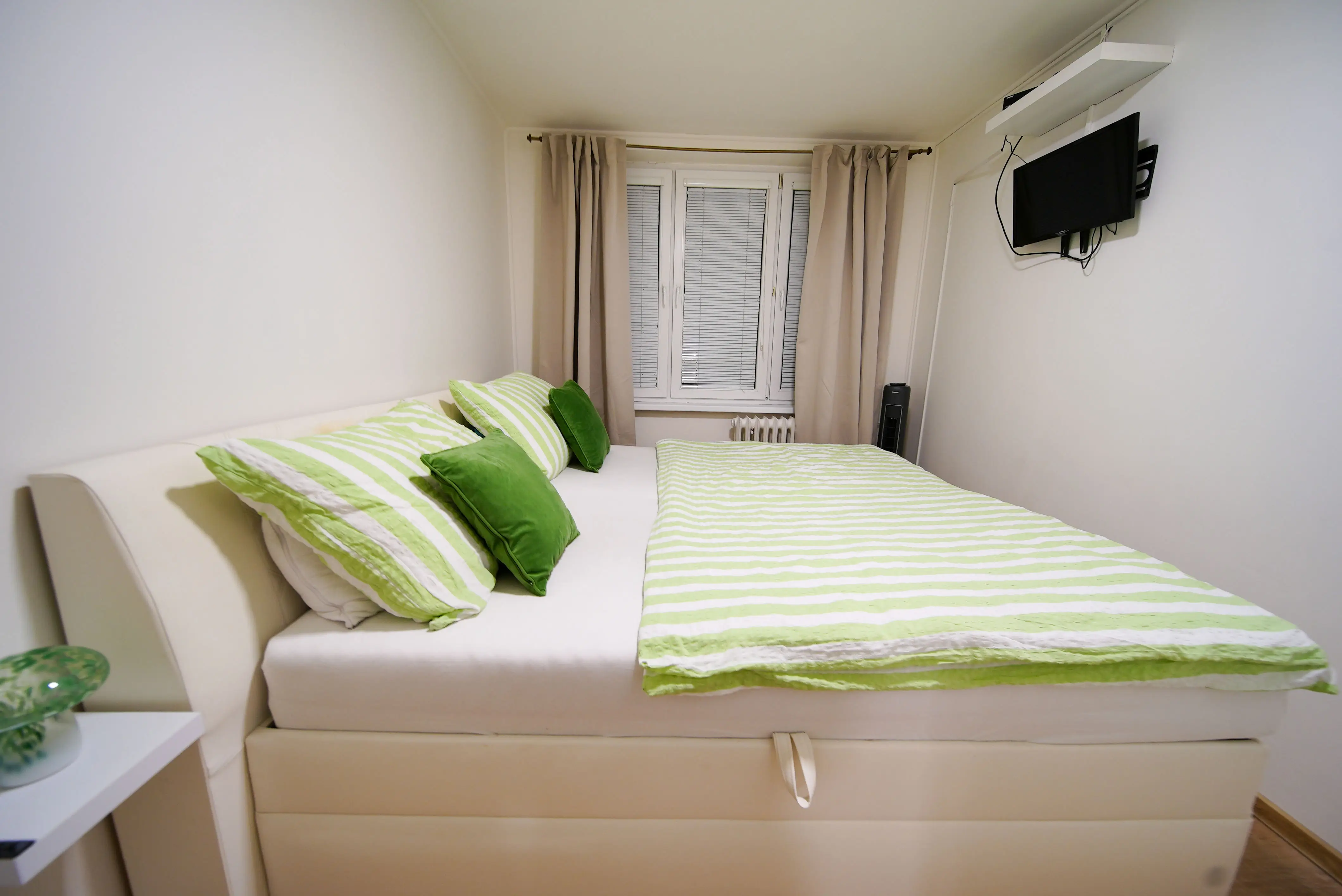 NA PREDAJ 1,5-IZBOVÝ BYT, 39,03 M², MIŠKOVECKÁ, KOŠICE JUH