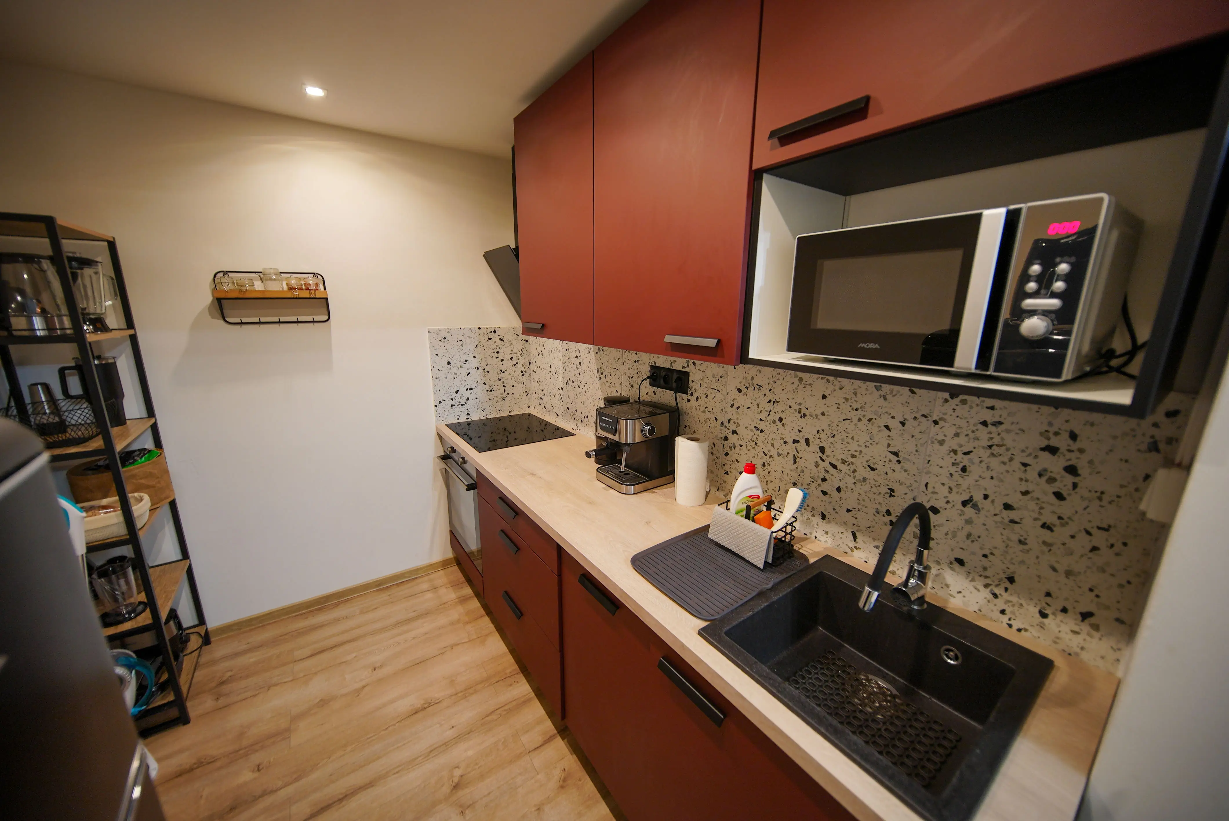 NA PREDAJ 1,5-IZBOVÝ BYT, 39,03 M², MIŠKOVECKÁ, KOŠICE JUH