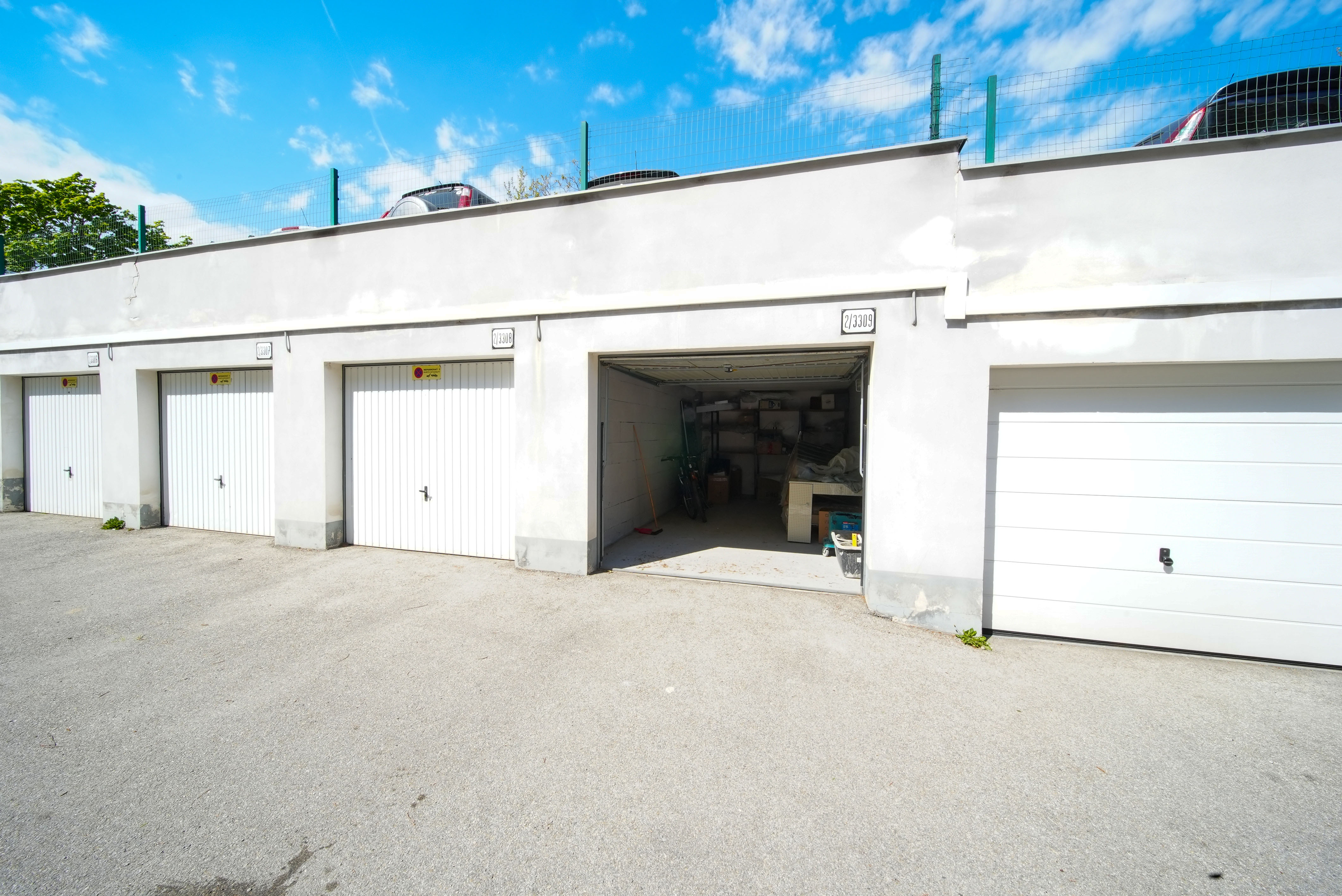 Na predaj gar&aacute;ž 18 m2, H&uacute;skova, Ko&scaron;ice KVP