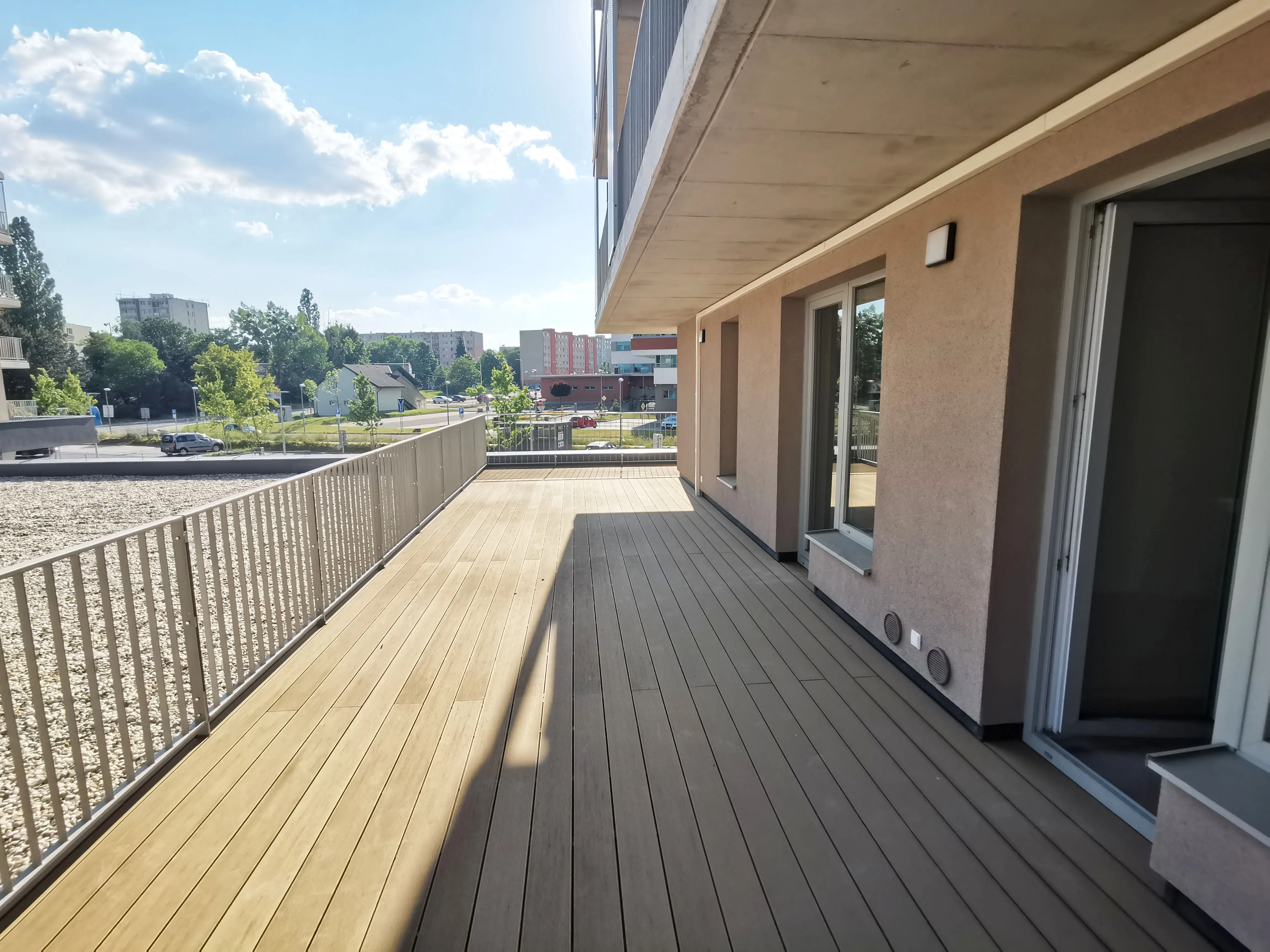 PREDANÉ, Nová terasa III., 3 izbový byt, 77,4 m2+59,2 m2