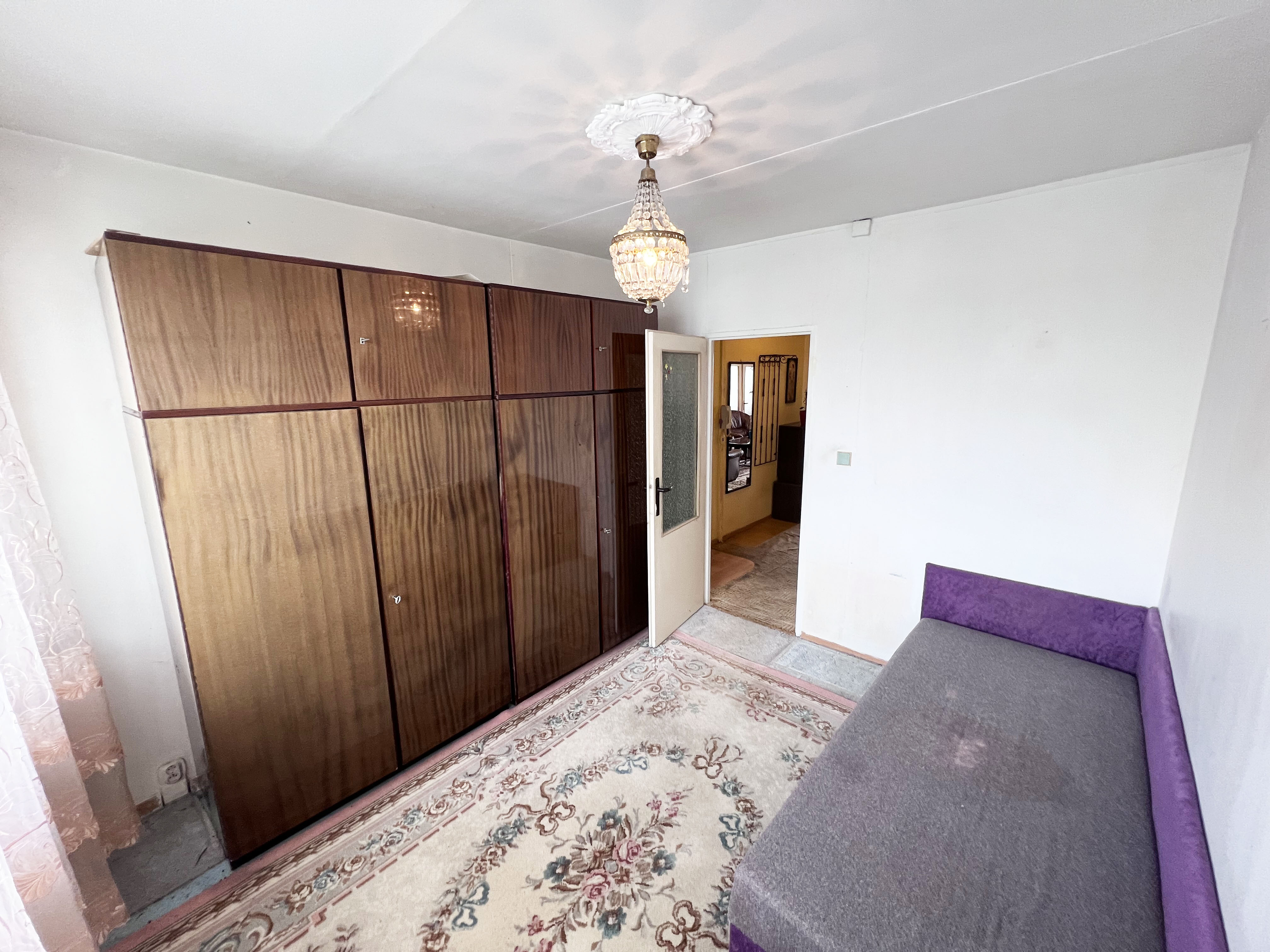 na predaj 3 izbový byt s loggiou, Vojenská ul., Košice I.