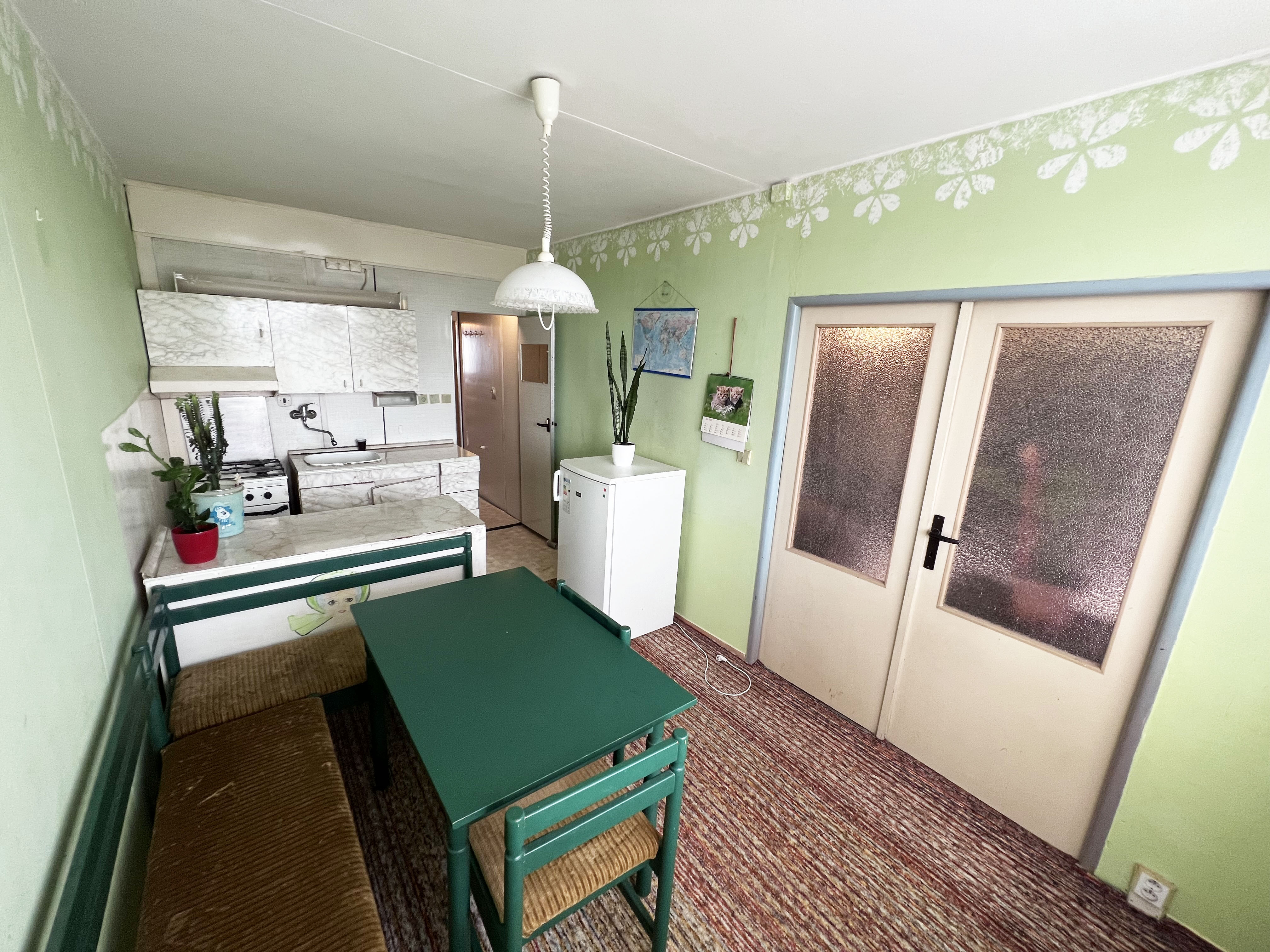 na predaj 3 izbový byt s loggiou, Vojenská ul., Košice I.