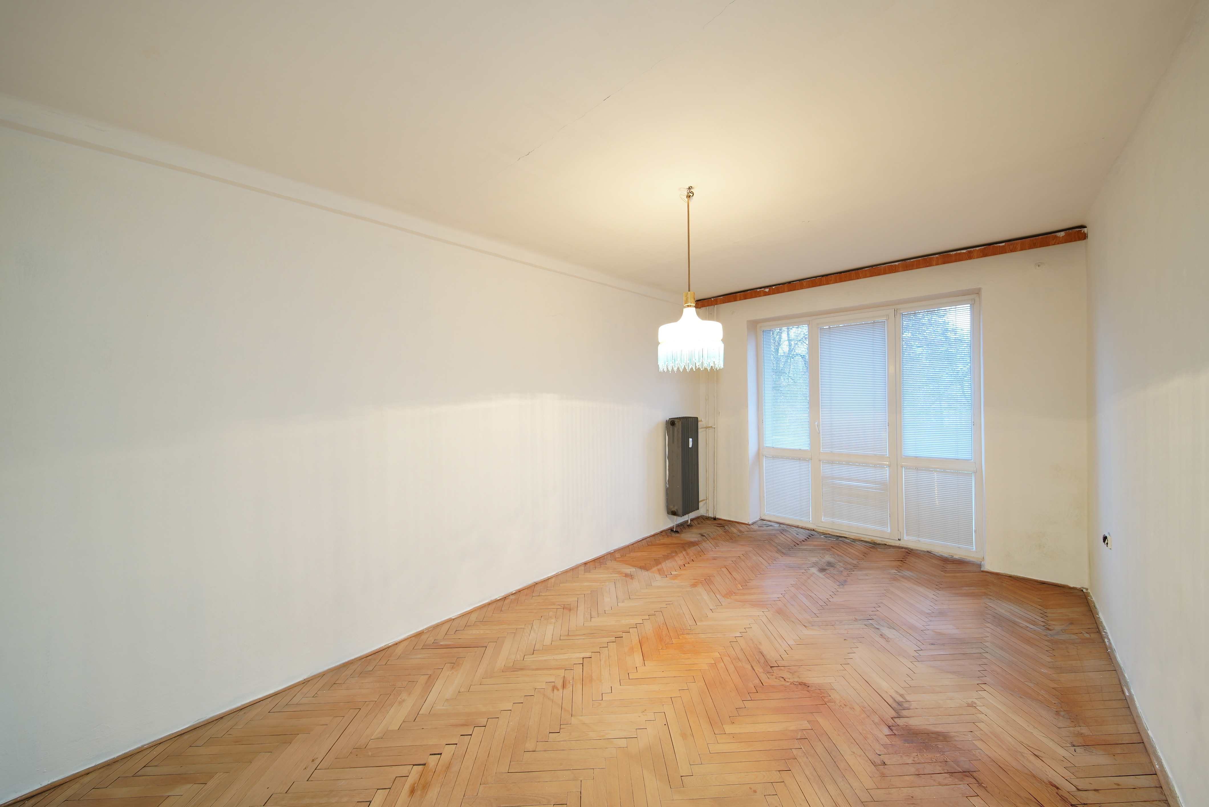 PREDANÉ - TEHLOVÝ 2 izb. byt s loggiou, Obrancov Mieru, Seve