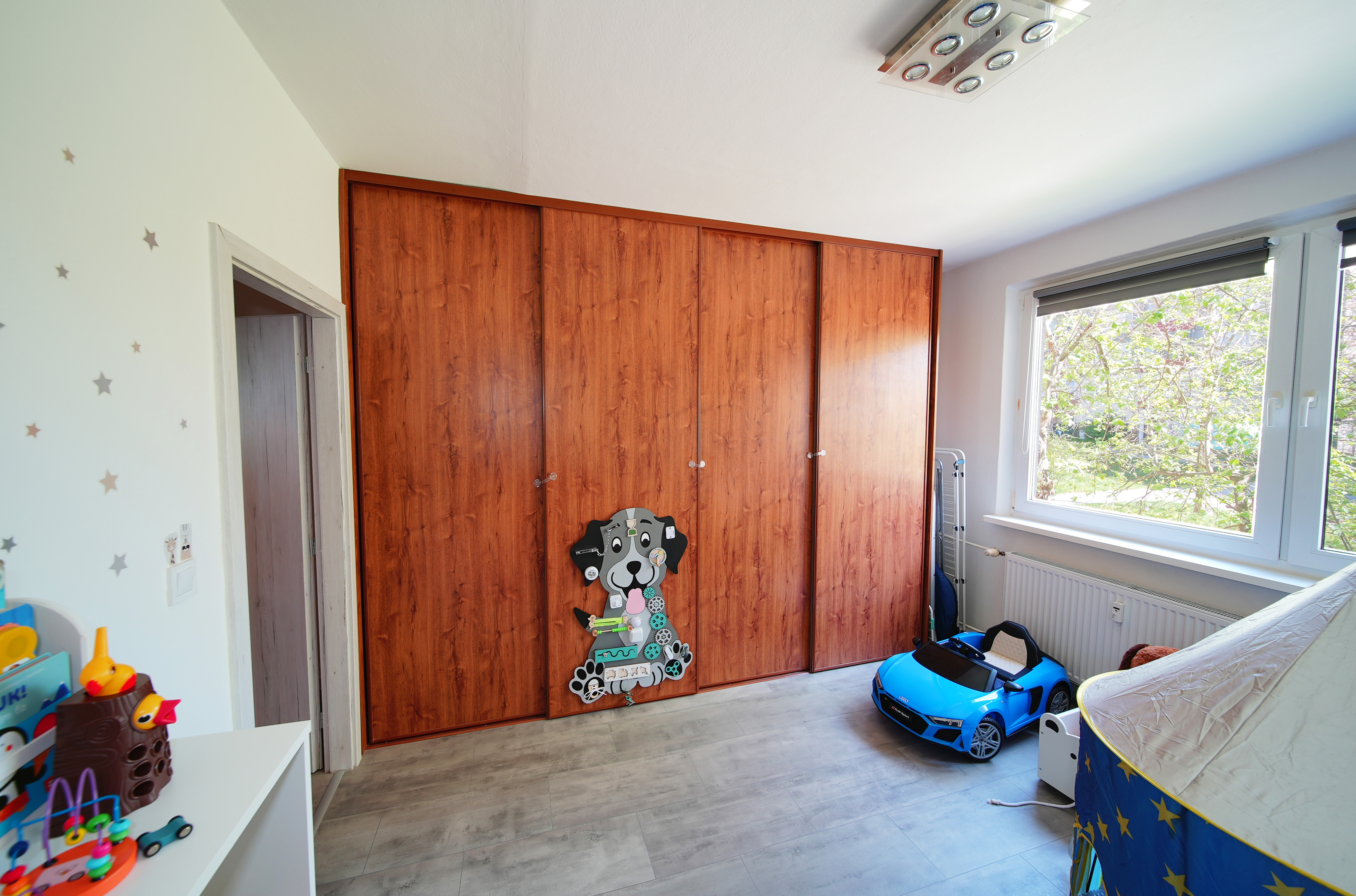 REZERVOVANÉ - 3 izbový byt s loggiou 82 m2, Hemerková -KVP