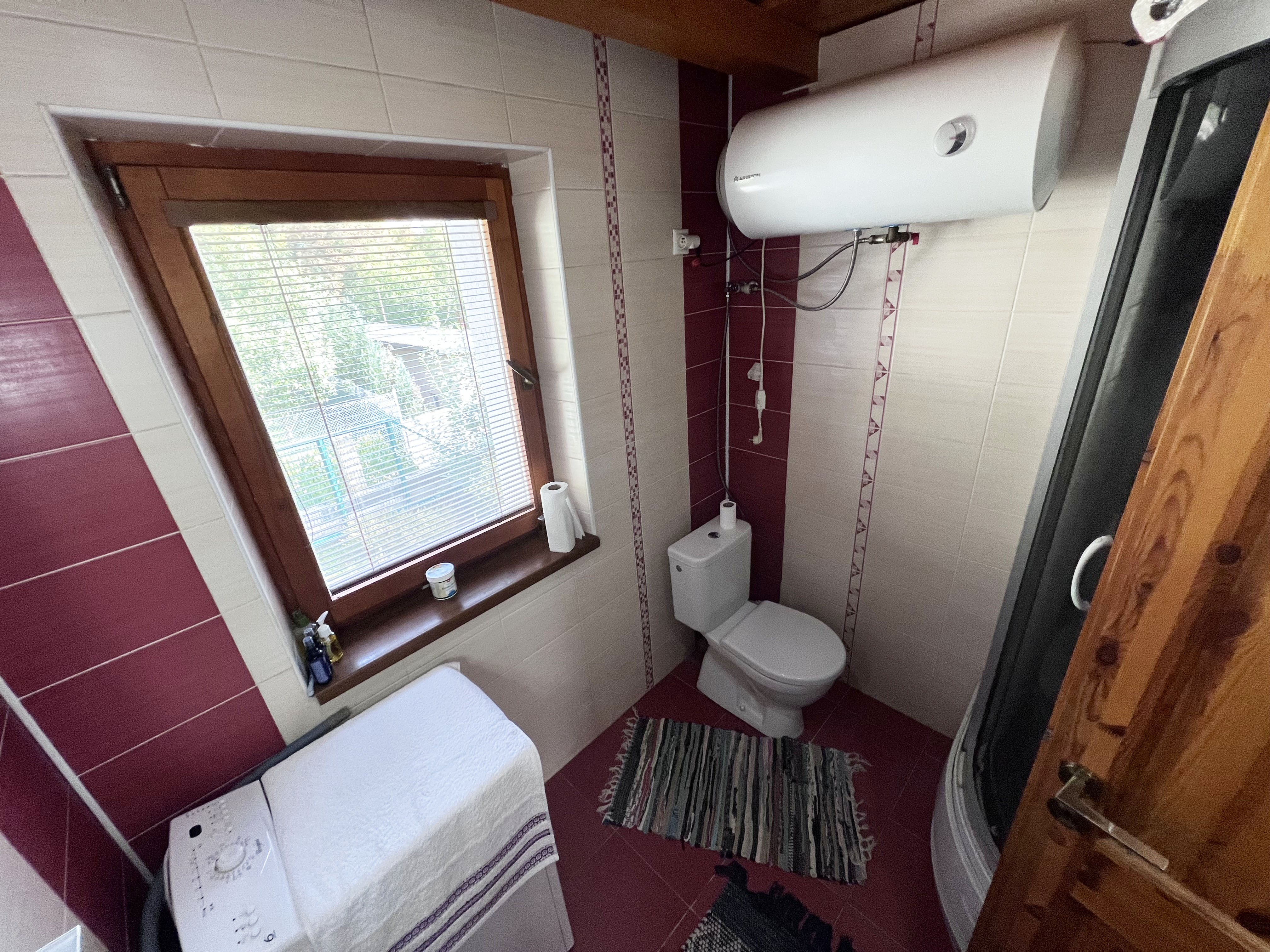 PREDANÉ Exkluzívne na predaj Chata s bazénom, r.k 2012, Svinica