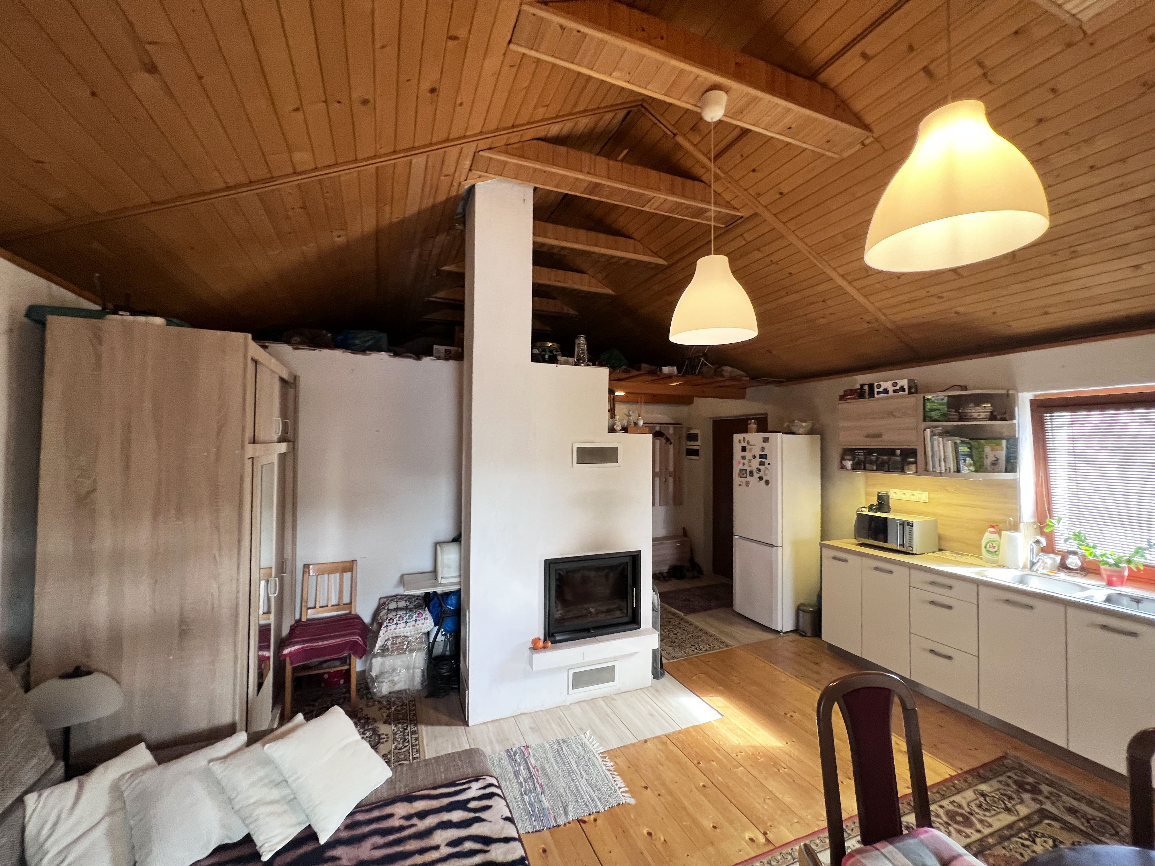 PREDANÉ Exkluzívne na predaj Chata s bazénom, r.k 2012, Svinica