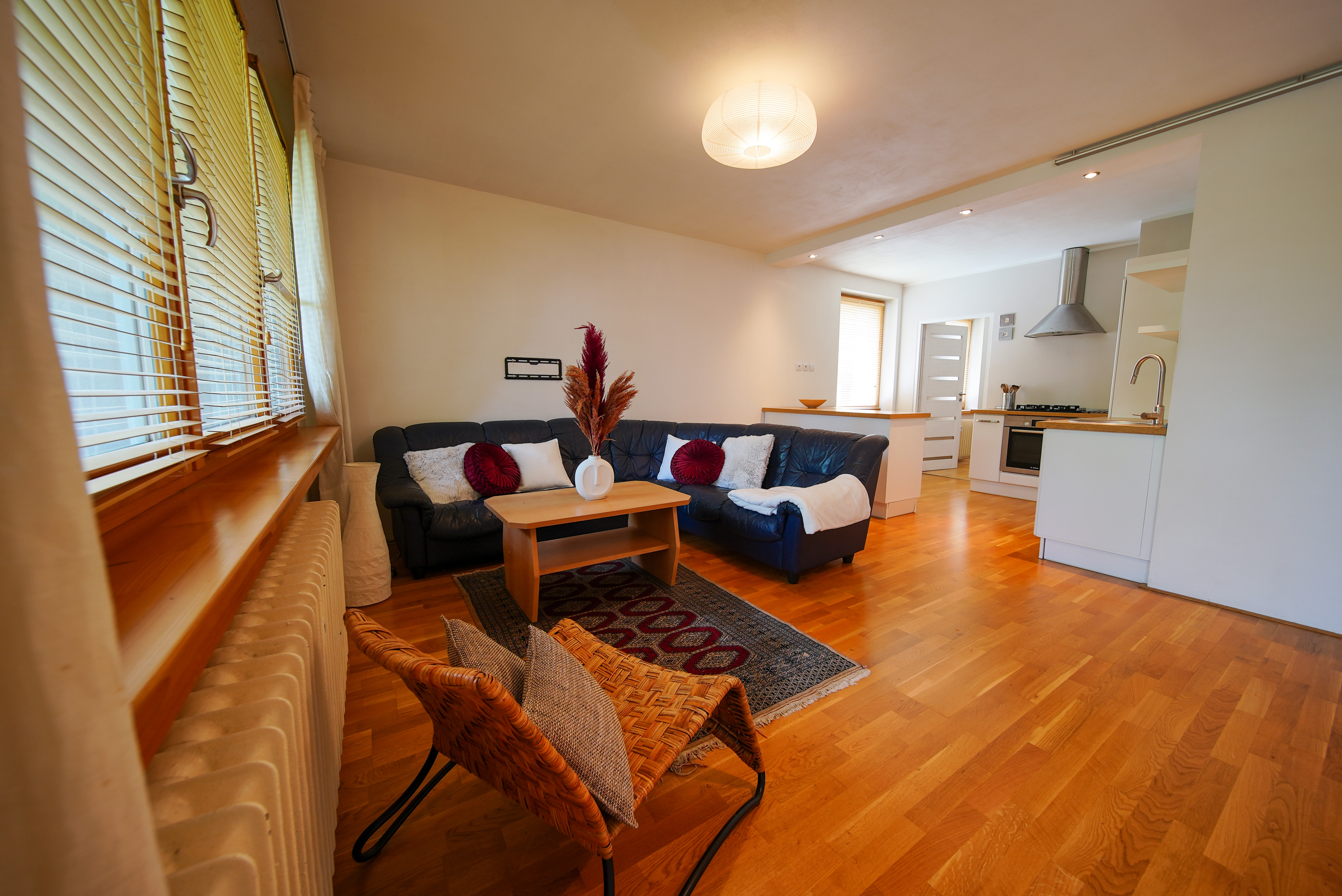 PREDANÉ-na predaj priestranný 2 izbový, 58 m2 + loggia, Kežmarská