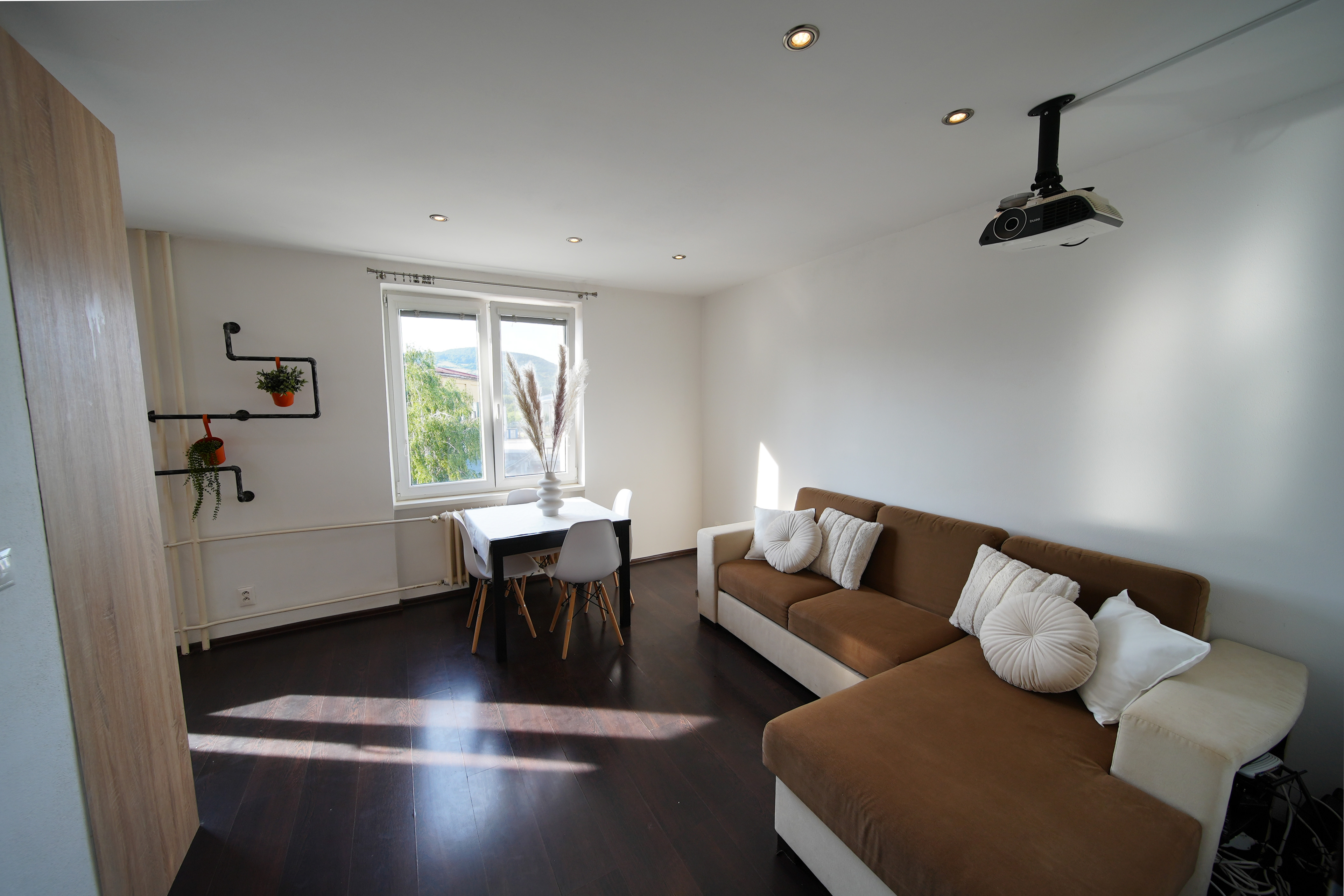 PREDANÉ na predaj 2 izbový TEHLOVÝ byt s balkónom, Vodárenská