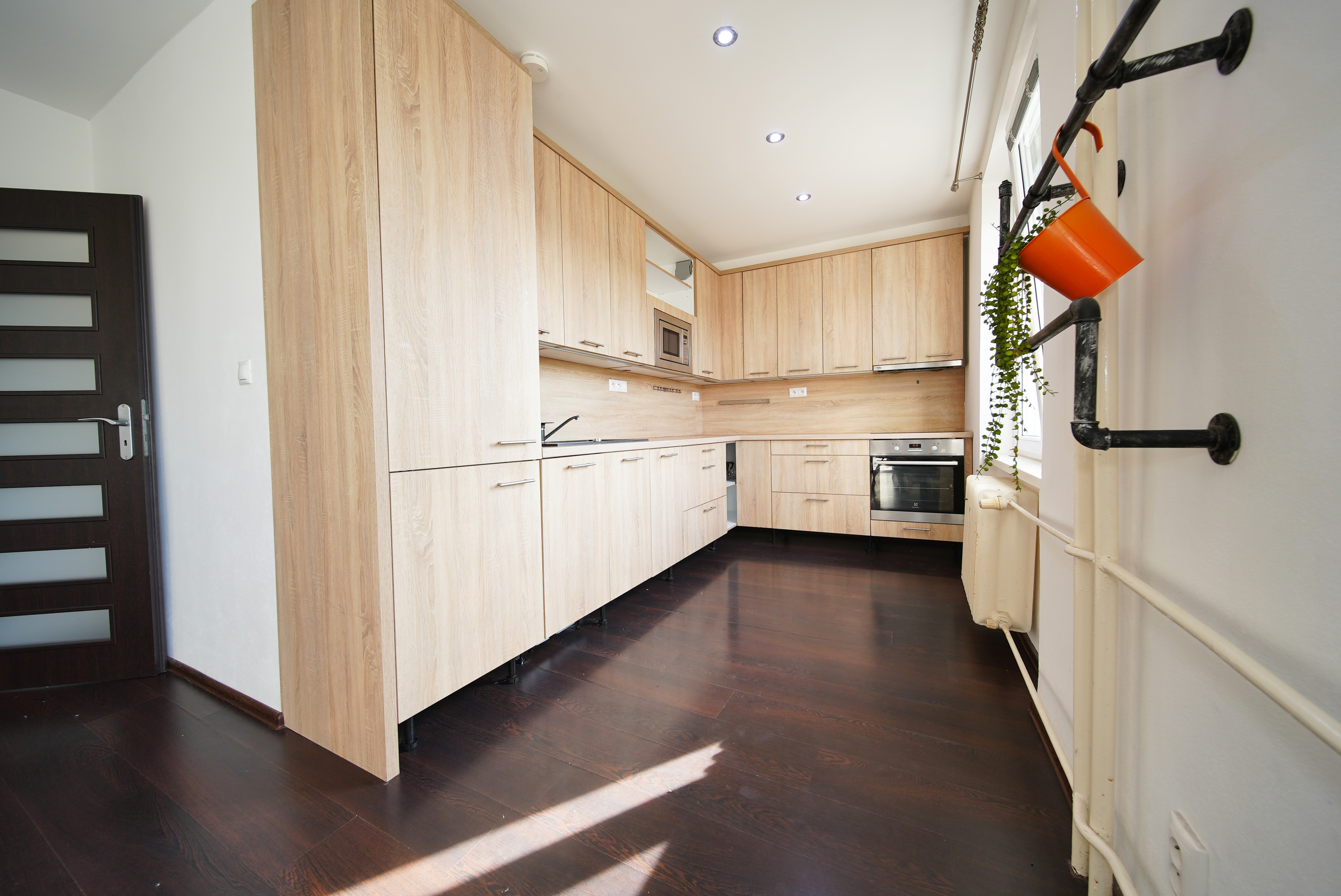 PREDANÉ na predaj 2 izbový TEHLOVÝ byt s balkónom, Vodárenská