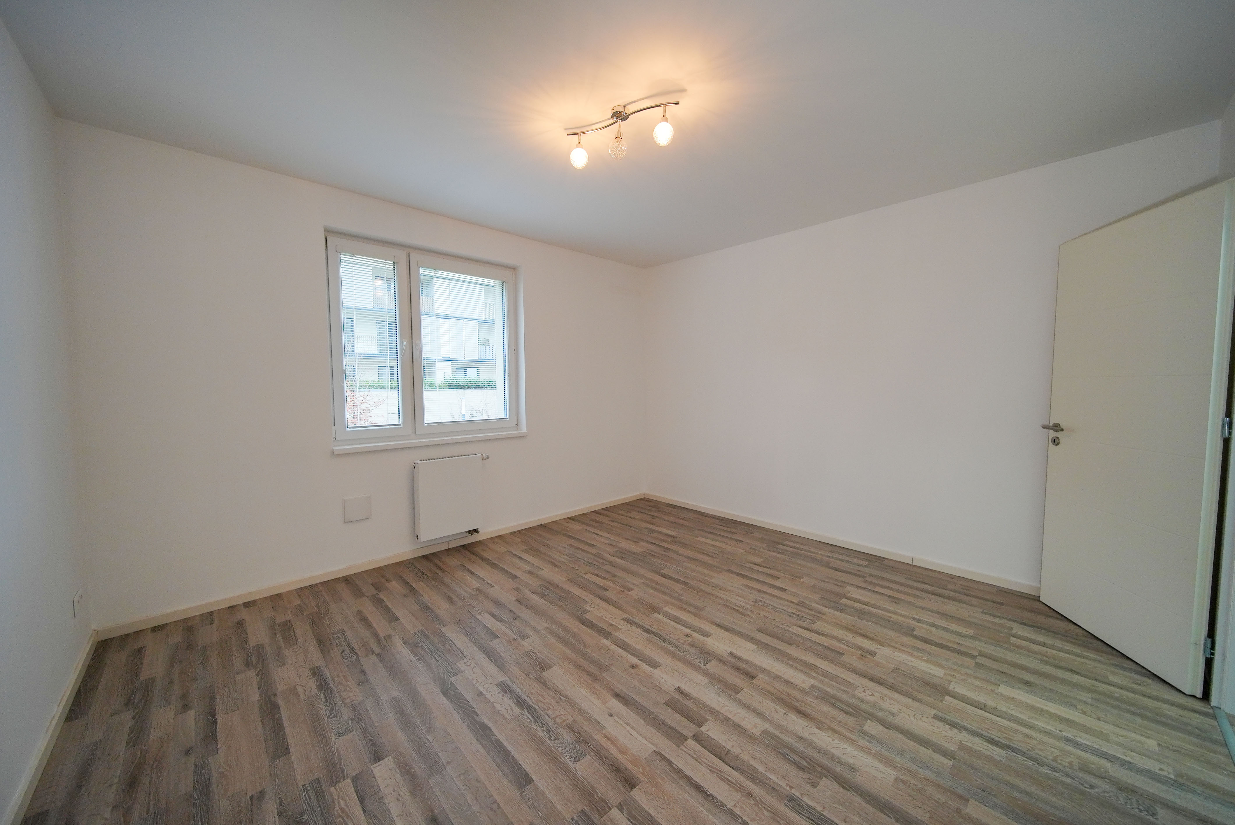 PRENAJATÉ 3 izbový byt s terasou a 2 parkovacími miestami, Súľovská