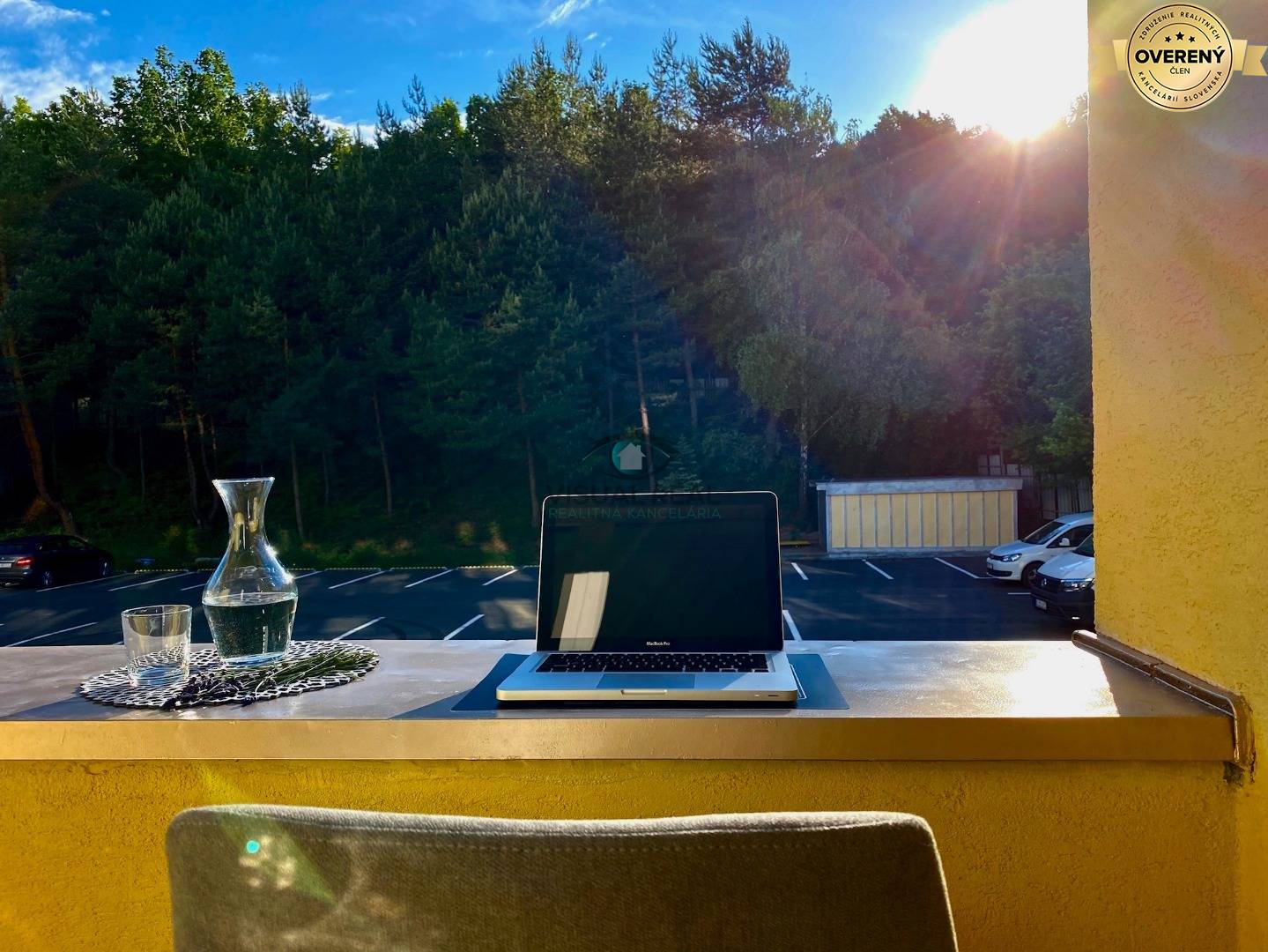 Na predaj ZARIADENÝ 1,5 izb. byt, 34 m2, loggia, Popradská 68, Západ + parkovanie 10000 EUR